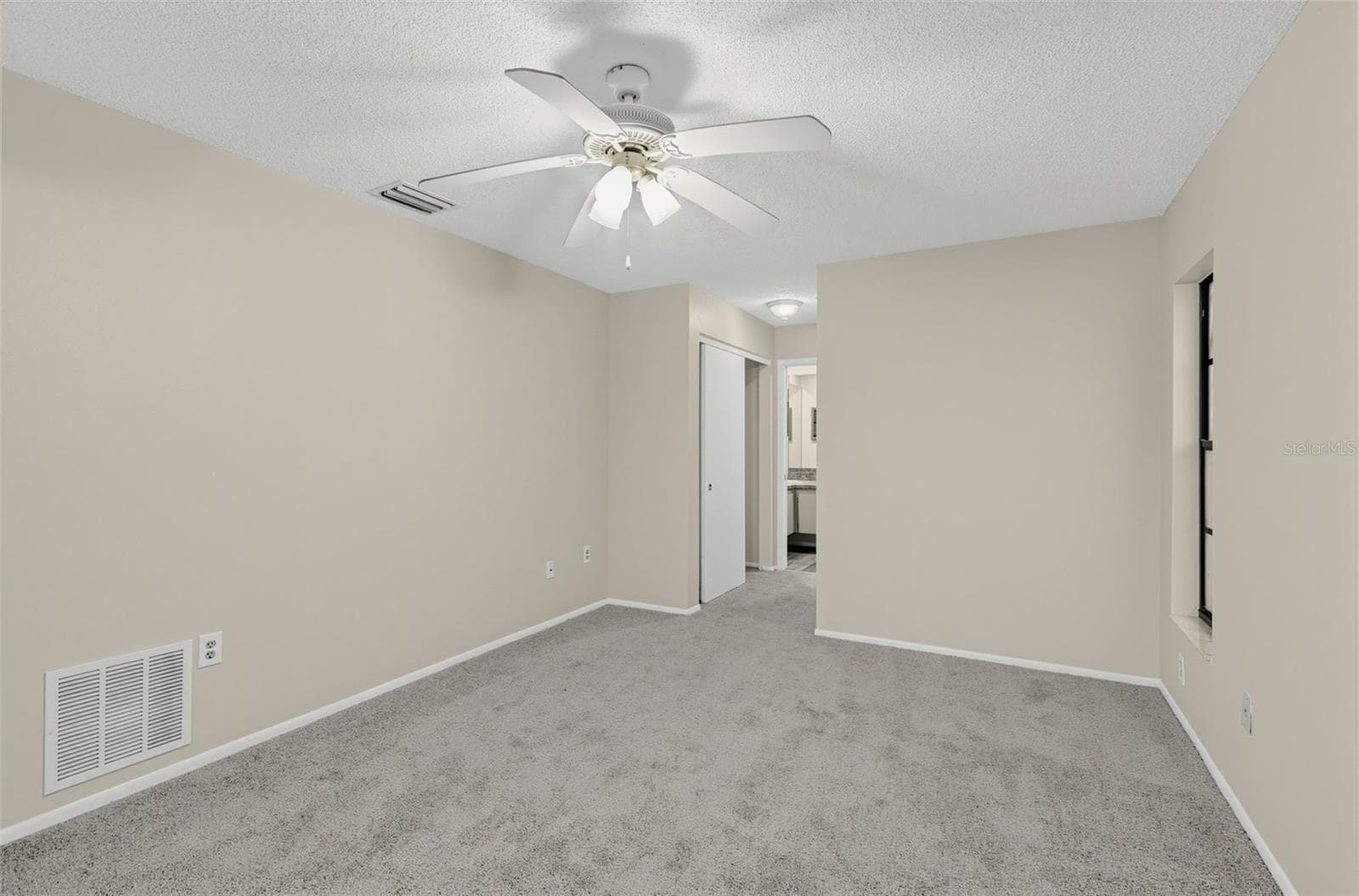 Single Family Residence at 2831 BLOSSOM LK, HOLIDAY, photo 14 of 27