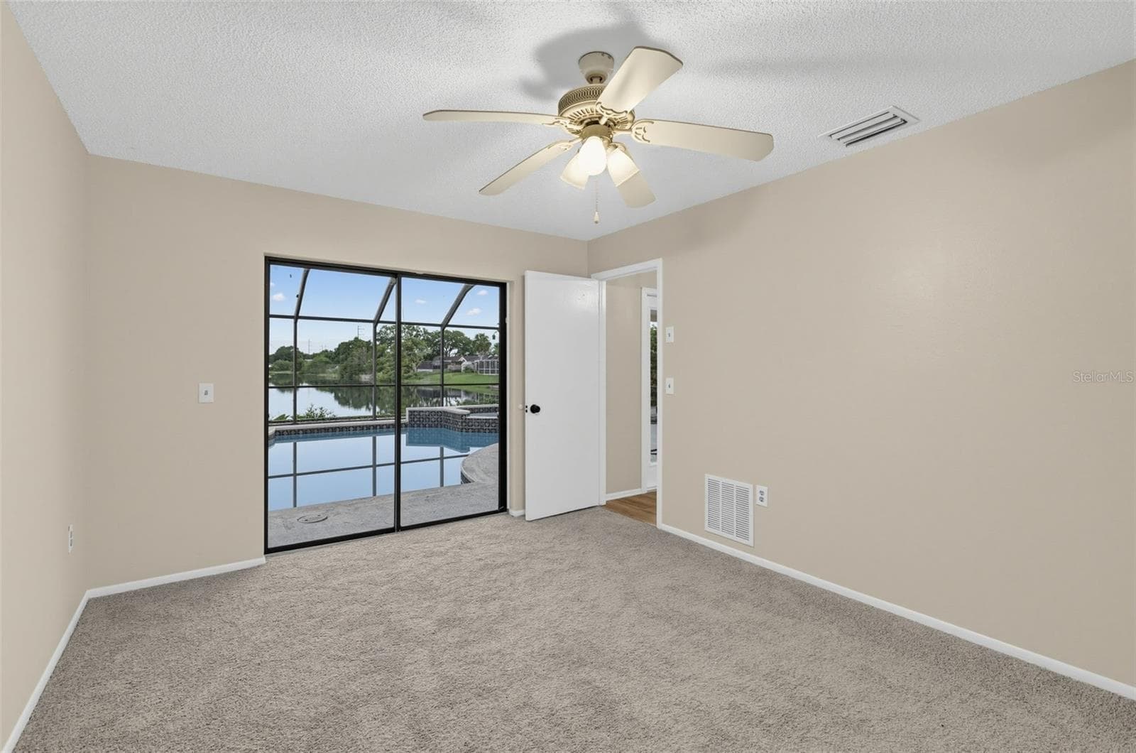 Single Family Residence at 2831 BLOSSOM LK, HOLIDAY, photo 15 of 27