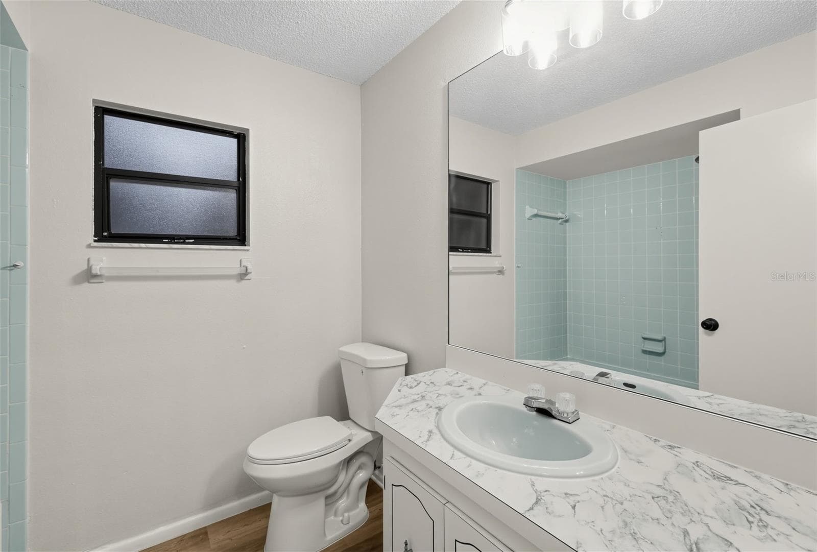 Single Family Residence at 2831 BLOSSOM LK, HOLIDAY, photo 16 of 27