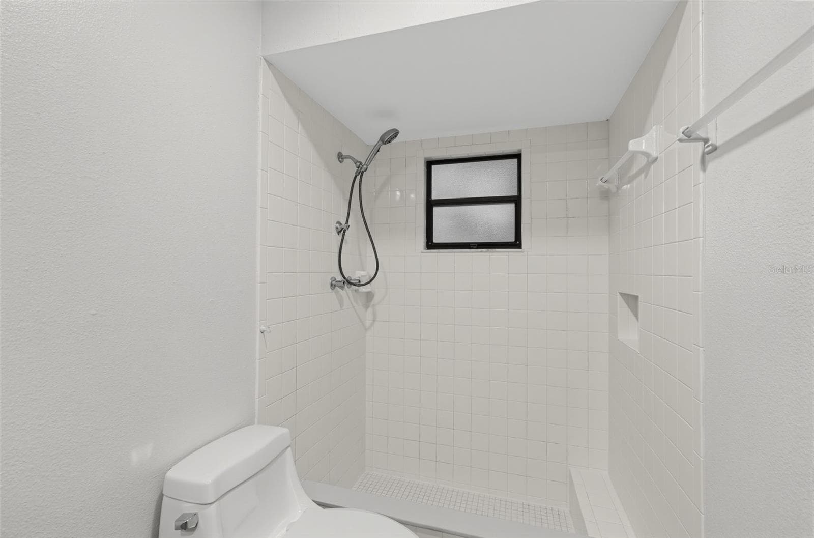 Single Family Residence at 2831 BLOSSOM LK, HOLIDAY, photo 18 of 27