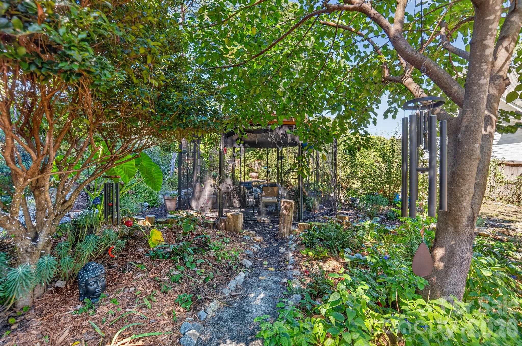 Tranquil sitting area in back yard - 1309 Worcaster Place, Charlotte