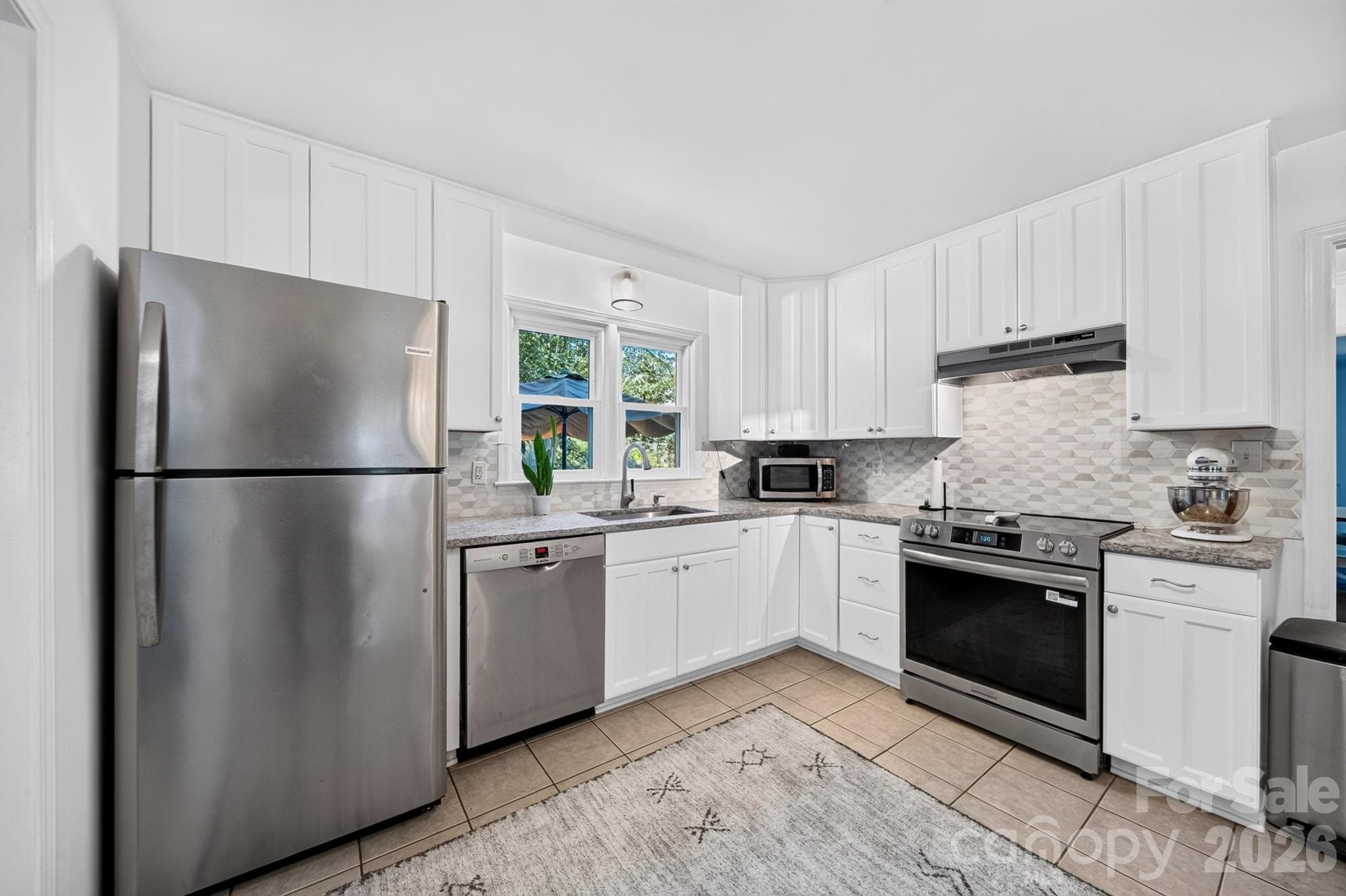 Kitchen - 1309 Worcaster Place, Charlotte
