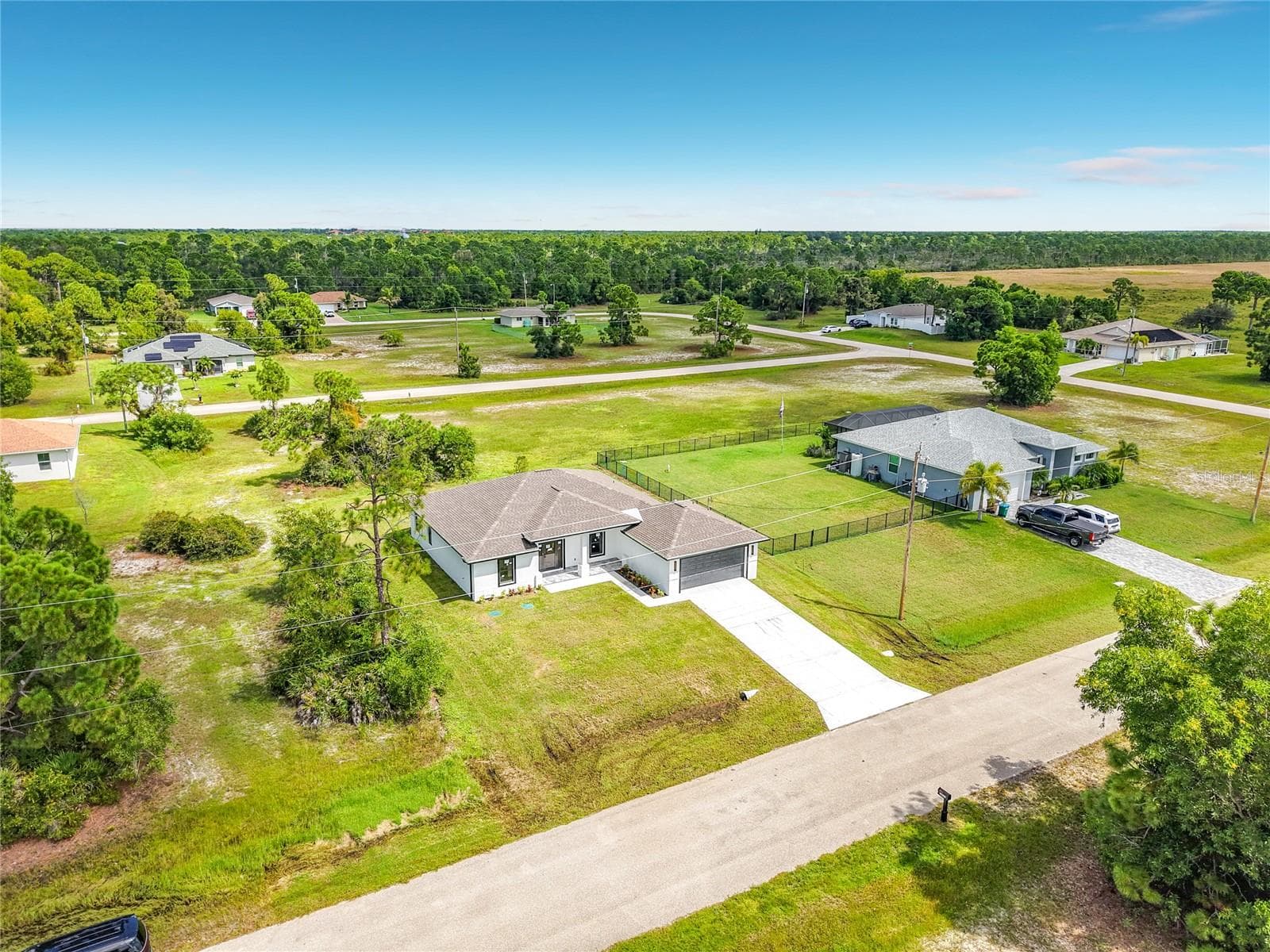 Privacy abounds here! - 3613 NW 47TH LN, CAPE CORAL