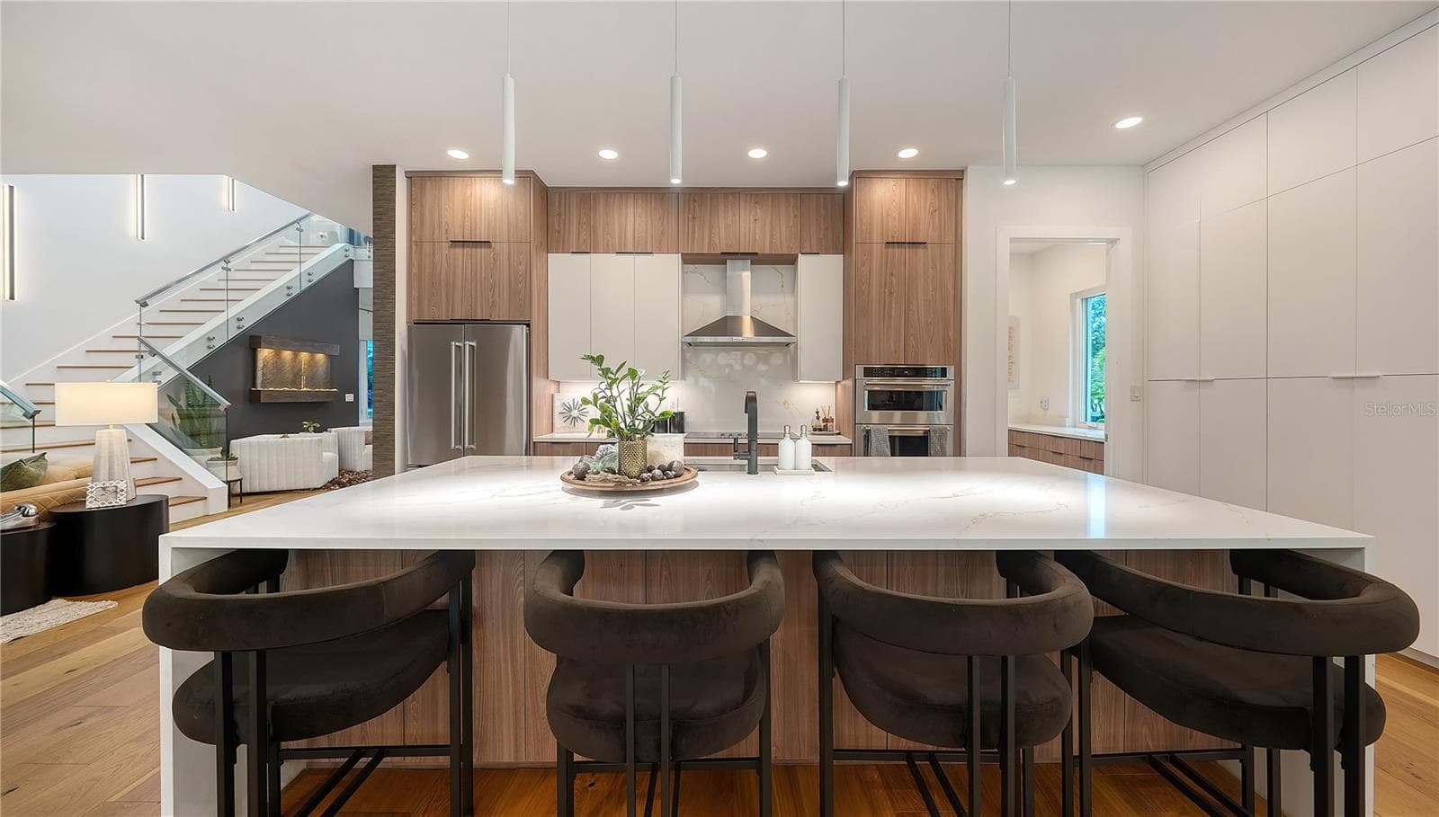 Single Family Residence at 4726 RIVETTA CT, SARASOTA, photo 9 of 33