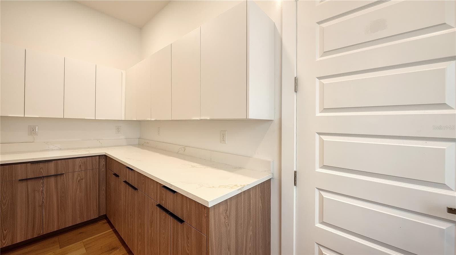 Single Family Residence at 4726 RIVETTA CT, SARASOTA, photo 14 of 33