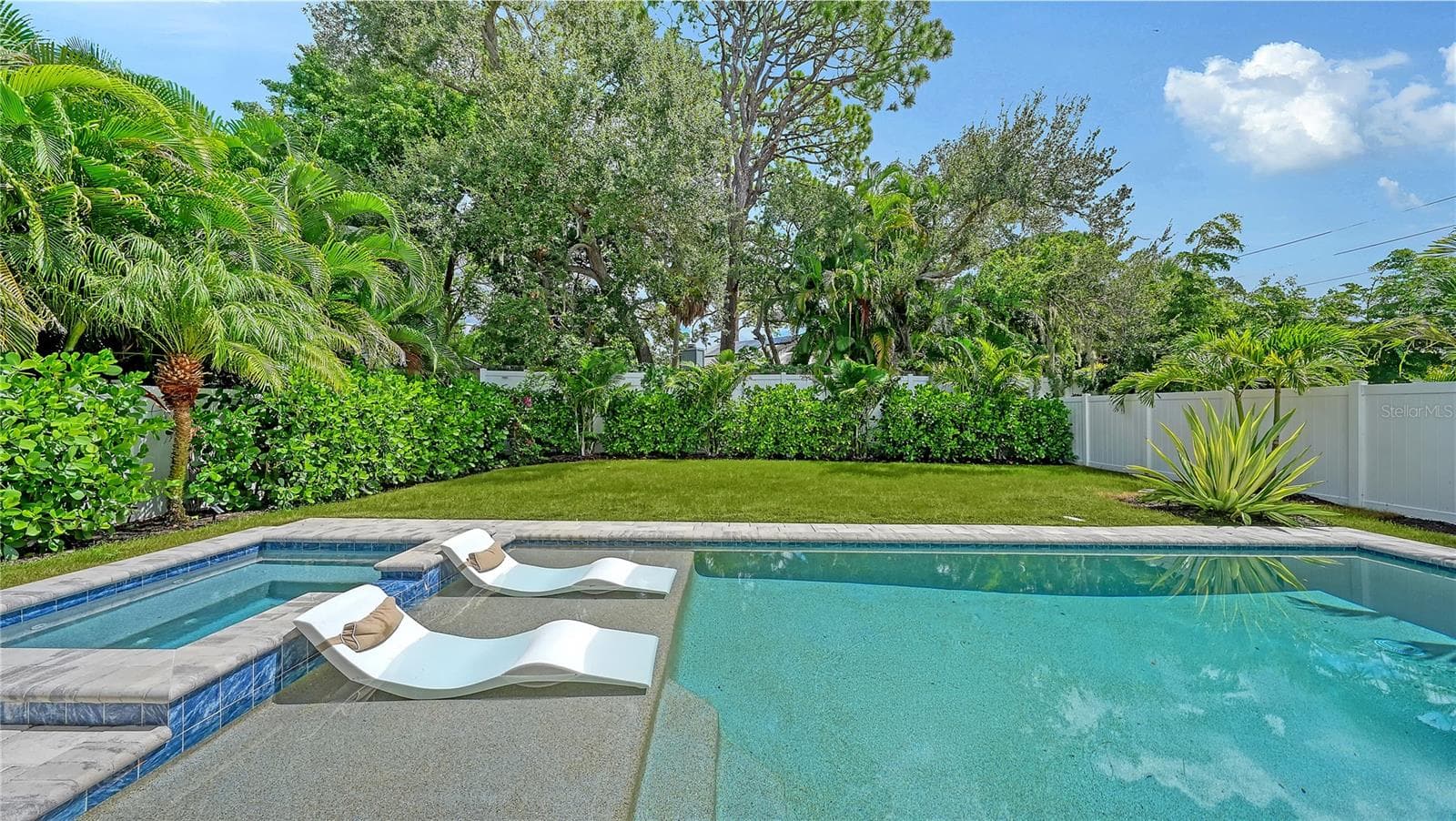 Single Family Residence at 4726 RIVETTA CT, SARASOTA, photo 32 of 33