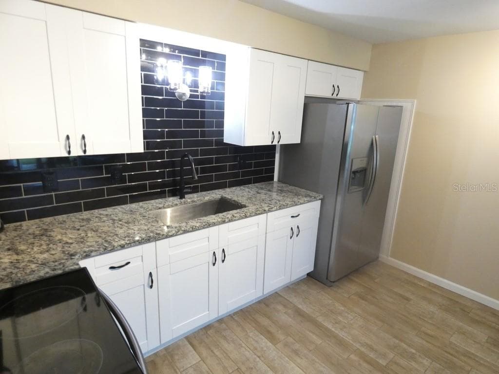 Condominium at 4322 TAHITIAN GARDENS CIR #B, HOLIDAY, photo 15 of 36