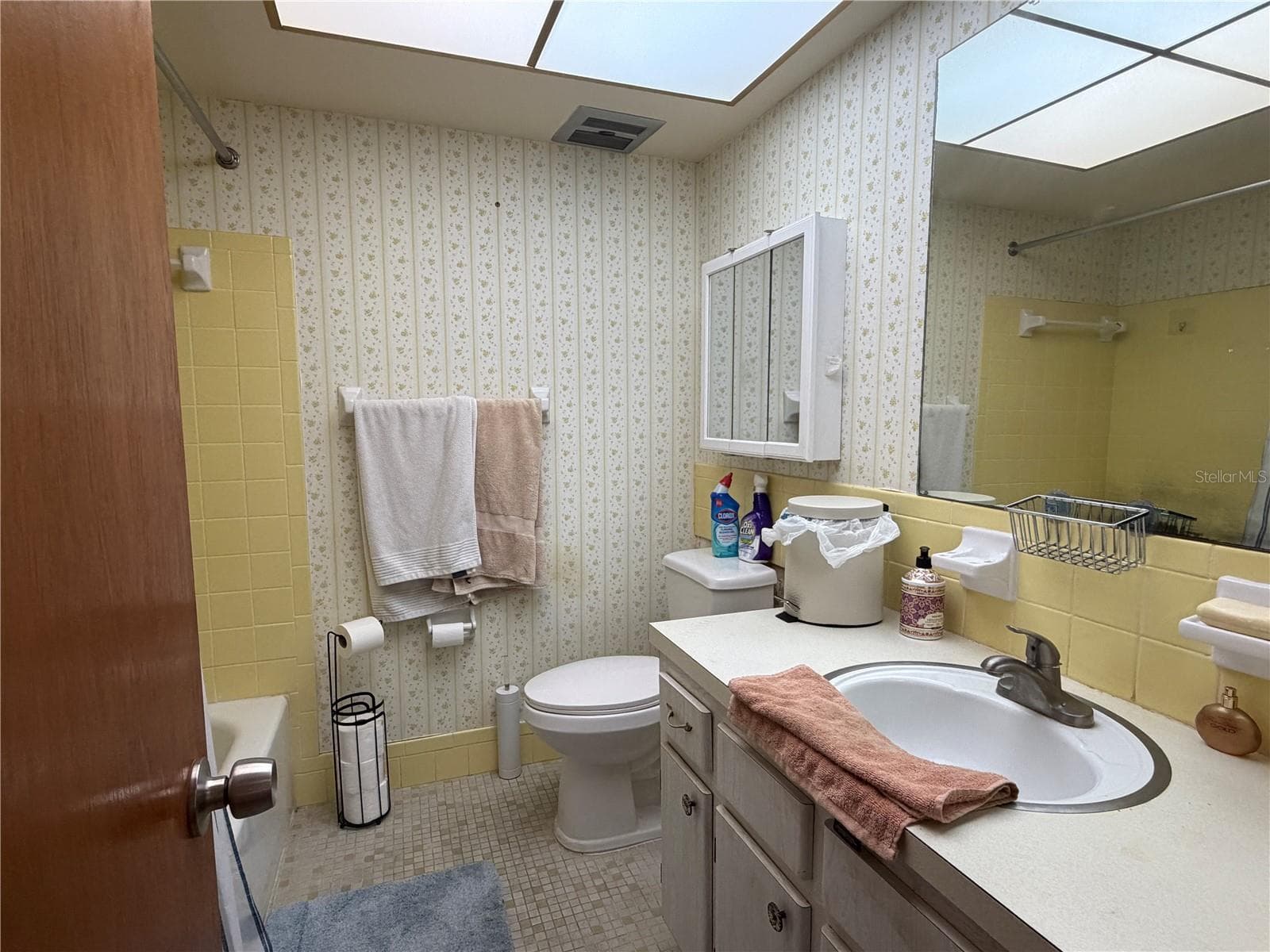 Condominium at 1220 57TH ST N #101C, ST PETERSBURG, photo 15 of 28