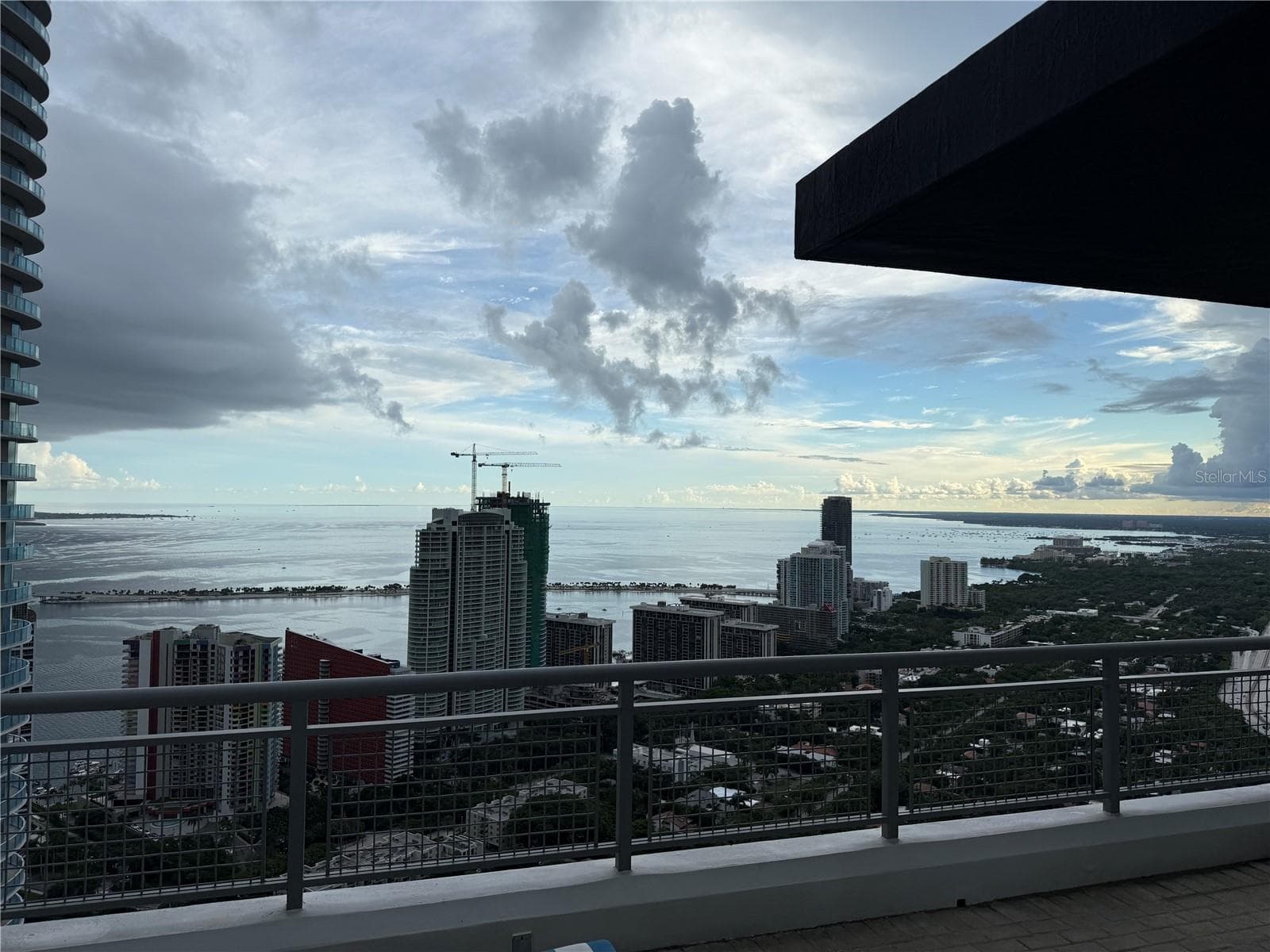 Condominium at 60 SW 13TH STREET #5212, MIAMI, photo 8 of 51