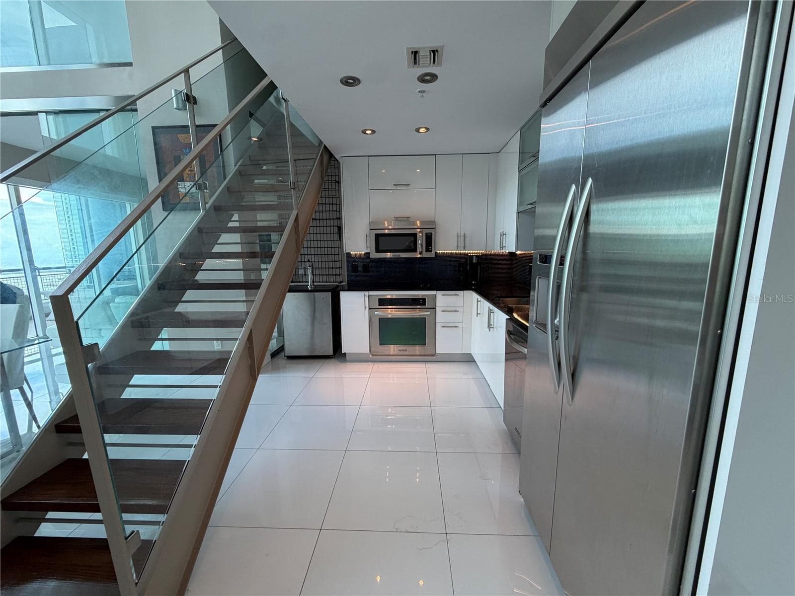 Condominium at 60 SW 13TH STREET #5212, MIAMI, photo 25 of 51