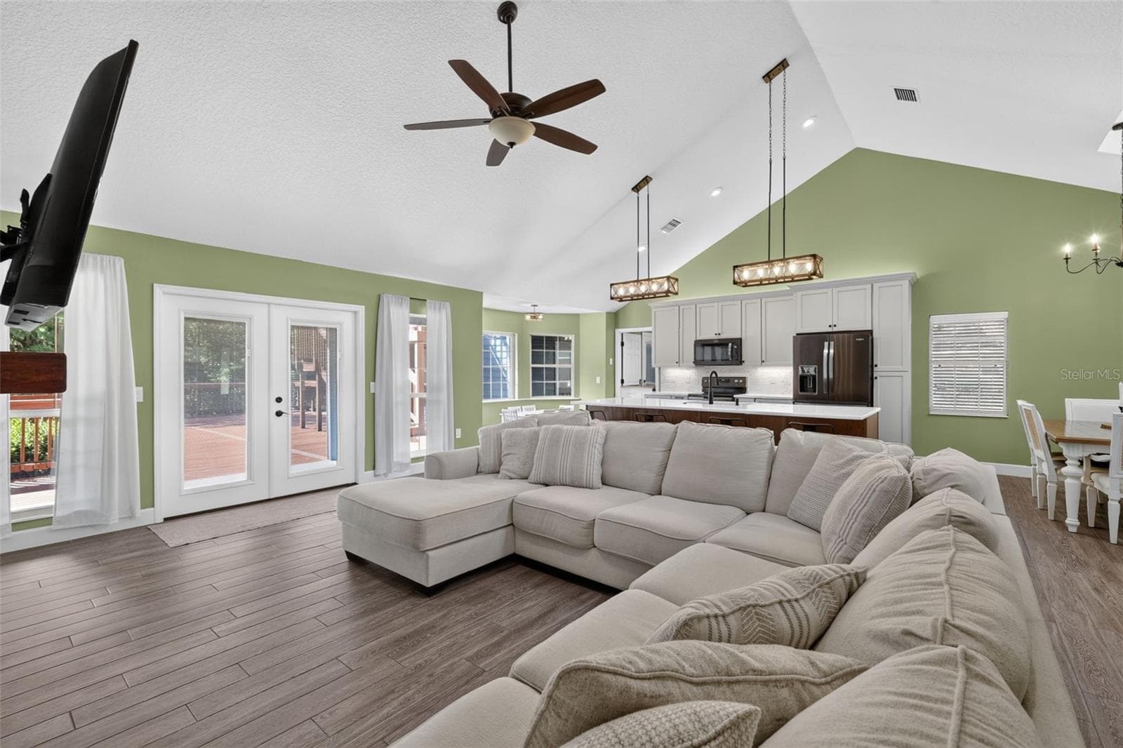 Single Family Residence at 267 RESERVE DR, TAVARES, photo 19 of 52
