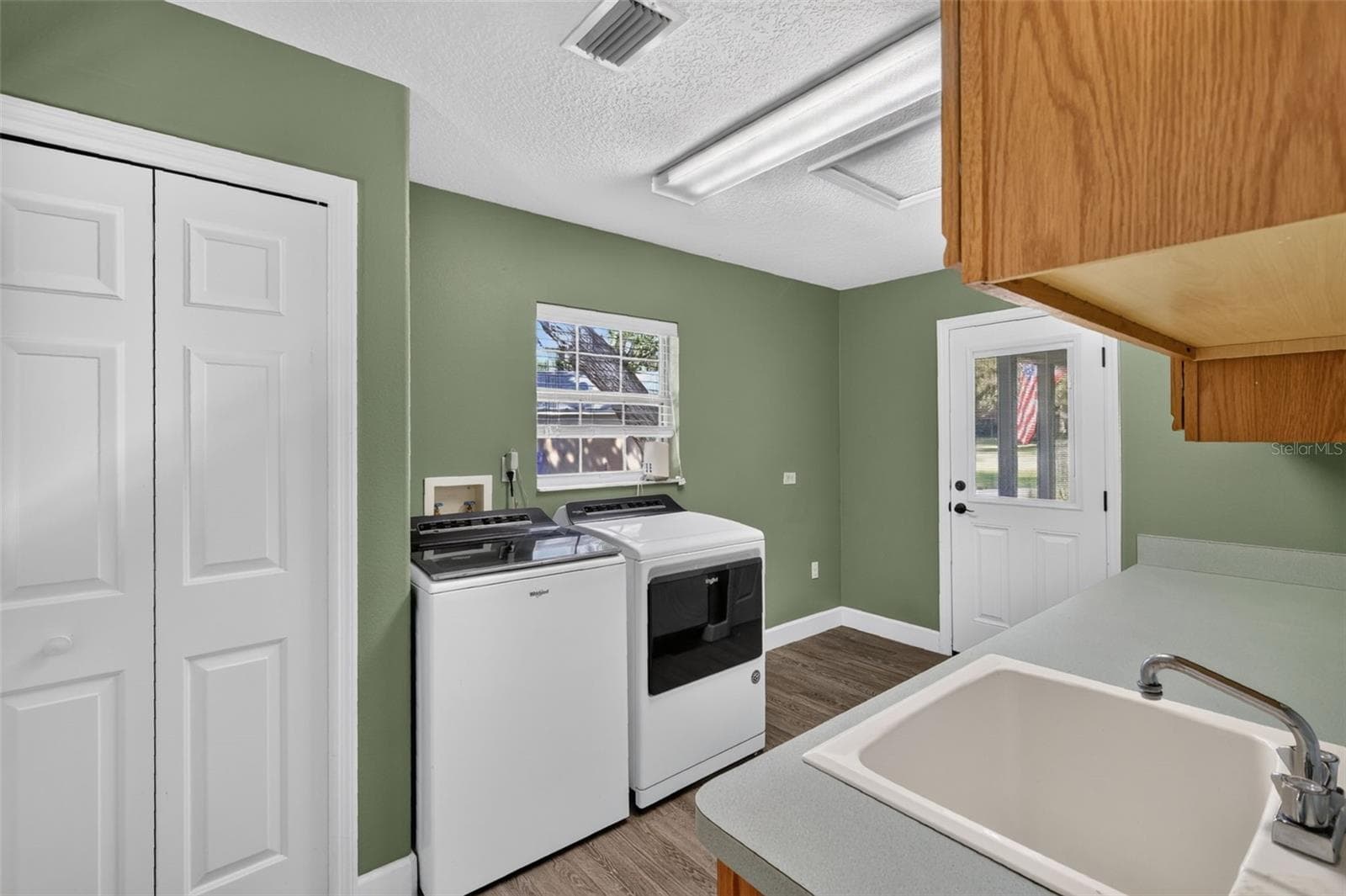 Single Family Residence at 267 RESERVE DR, TAVARES, photo 39 of 52