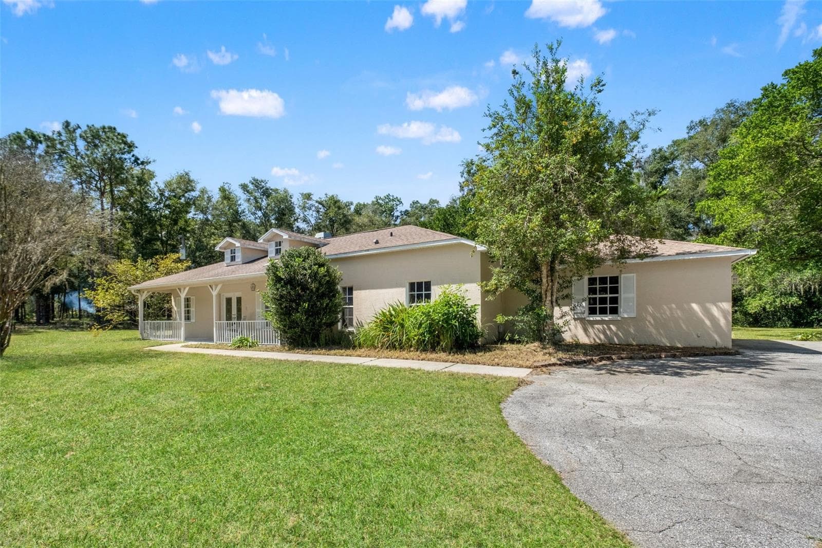 Single Family Residence at 10890 S TURNER AVE, FLORAL CITY, photo 3 of 47