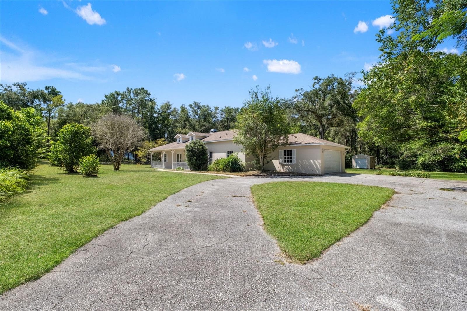 Single Family Residence at 10890 S TURNER AVE, FLORAL CITY, photo 10 of 47