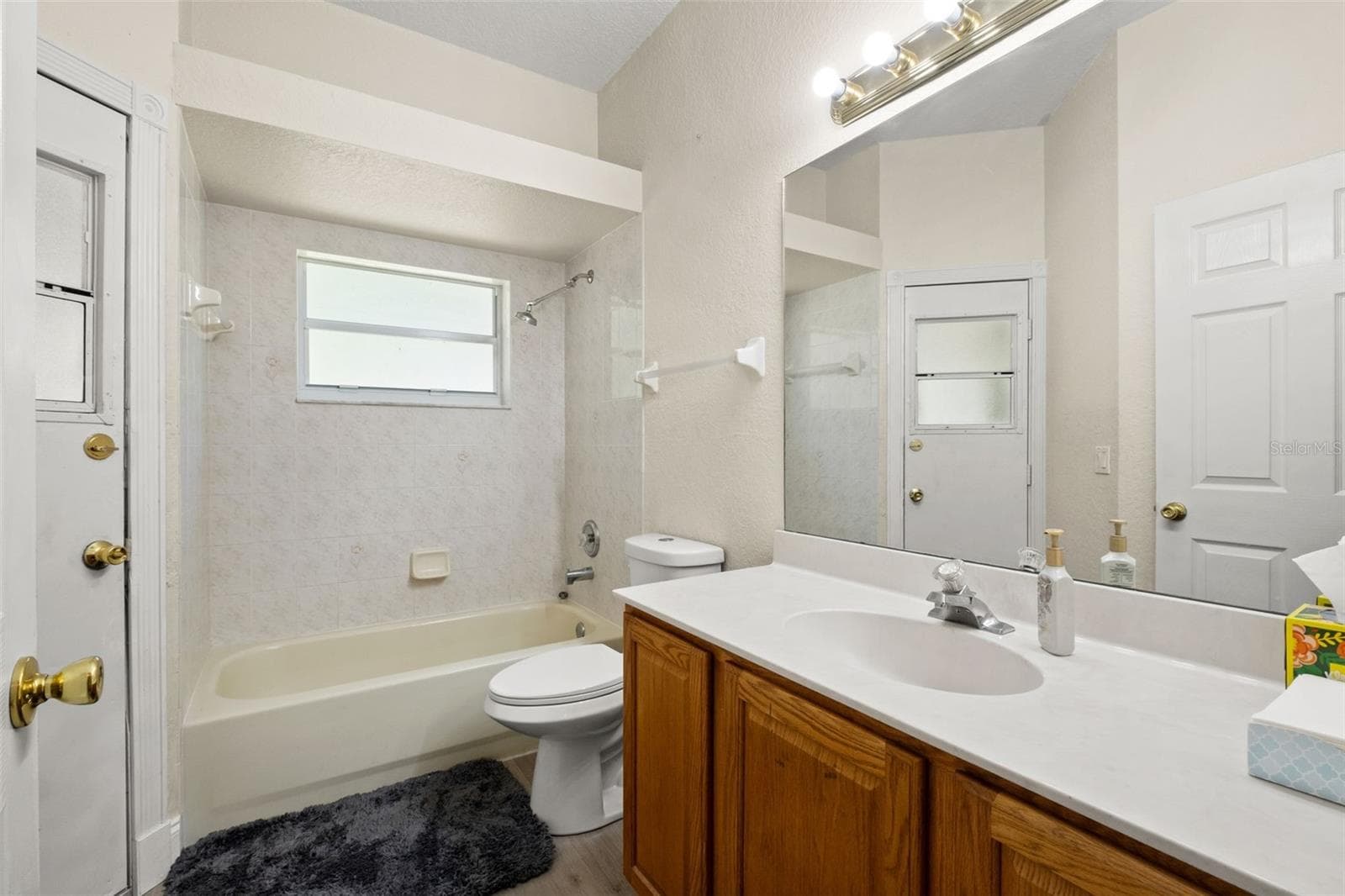 2 ond bath - 10890 S TURNER AVE, FLORAL CITY