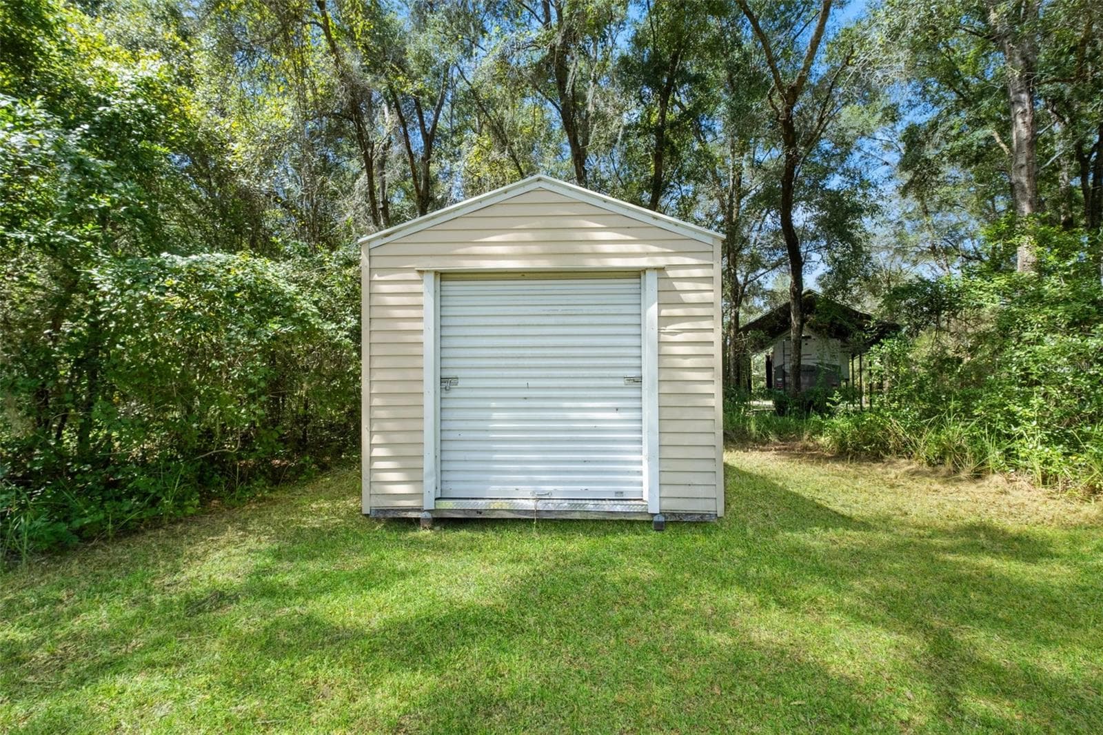 Single Family Residence at 10890 S TURNER AVE, FLORAL CITY, photo 43 of 47