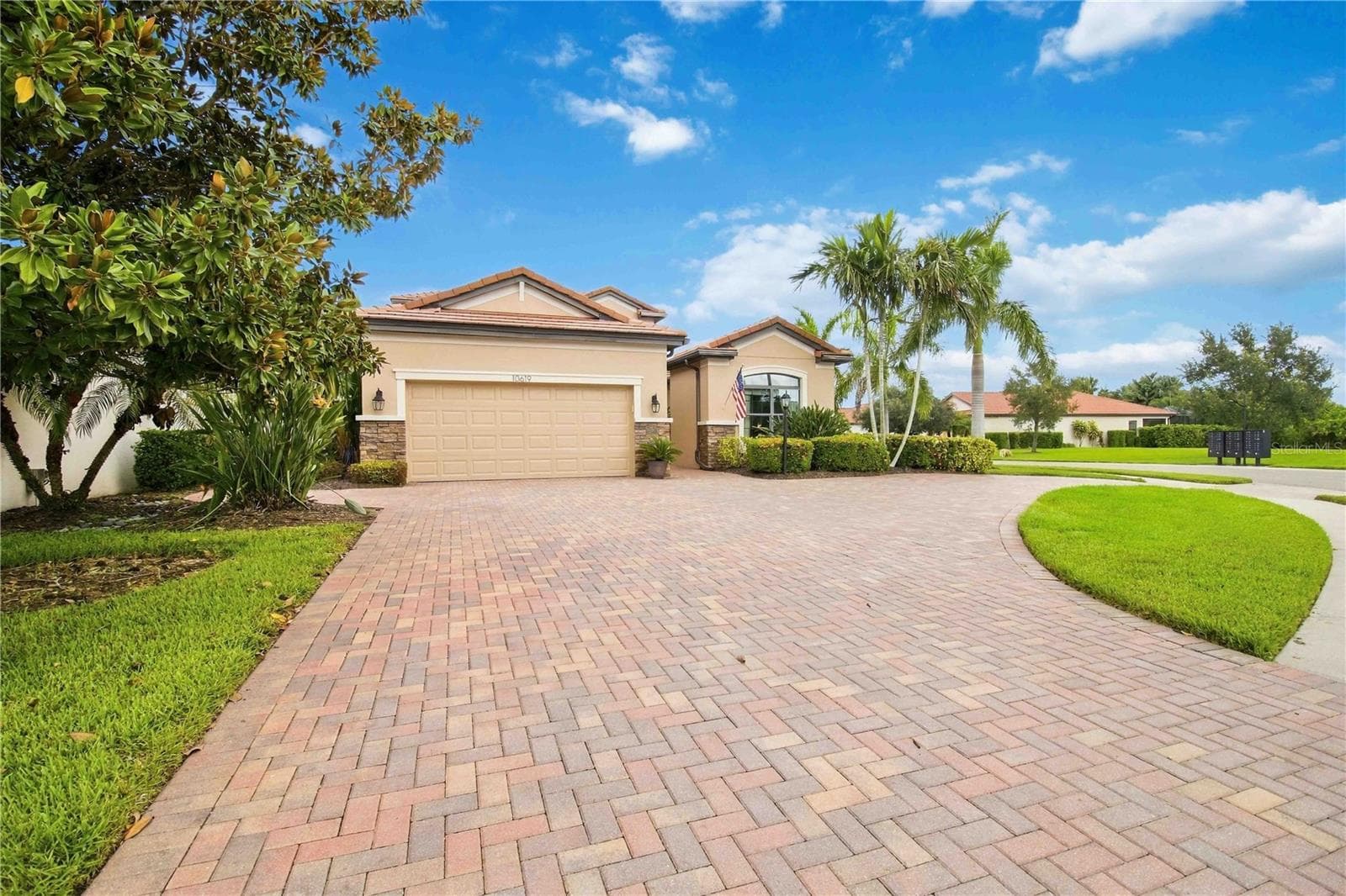 Single Family Residence at 10619 GLENCORSE TER, BRADENTON, photo 59 of 64