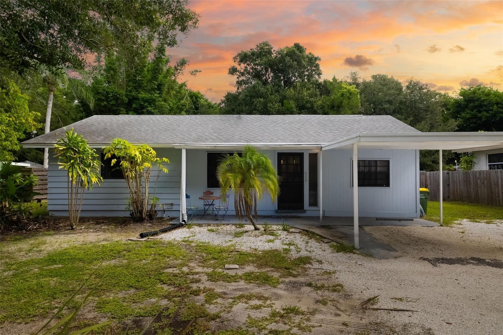 Single Family Residence at 615 S SHADE AVE, SARASOTA, photo 3 of 63