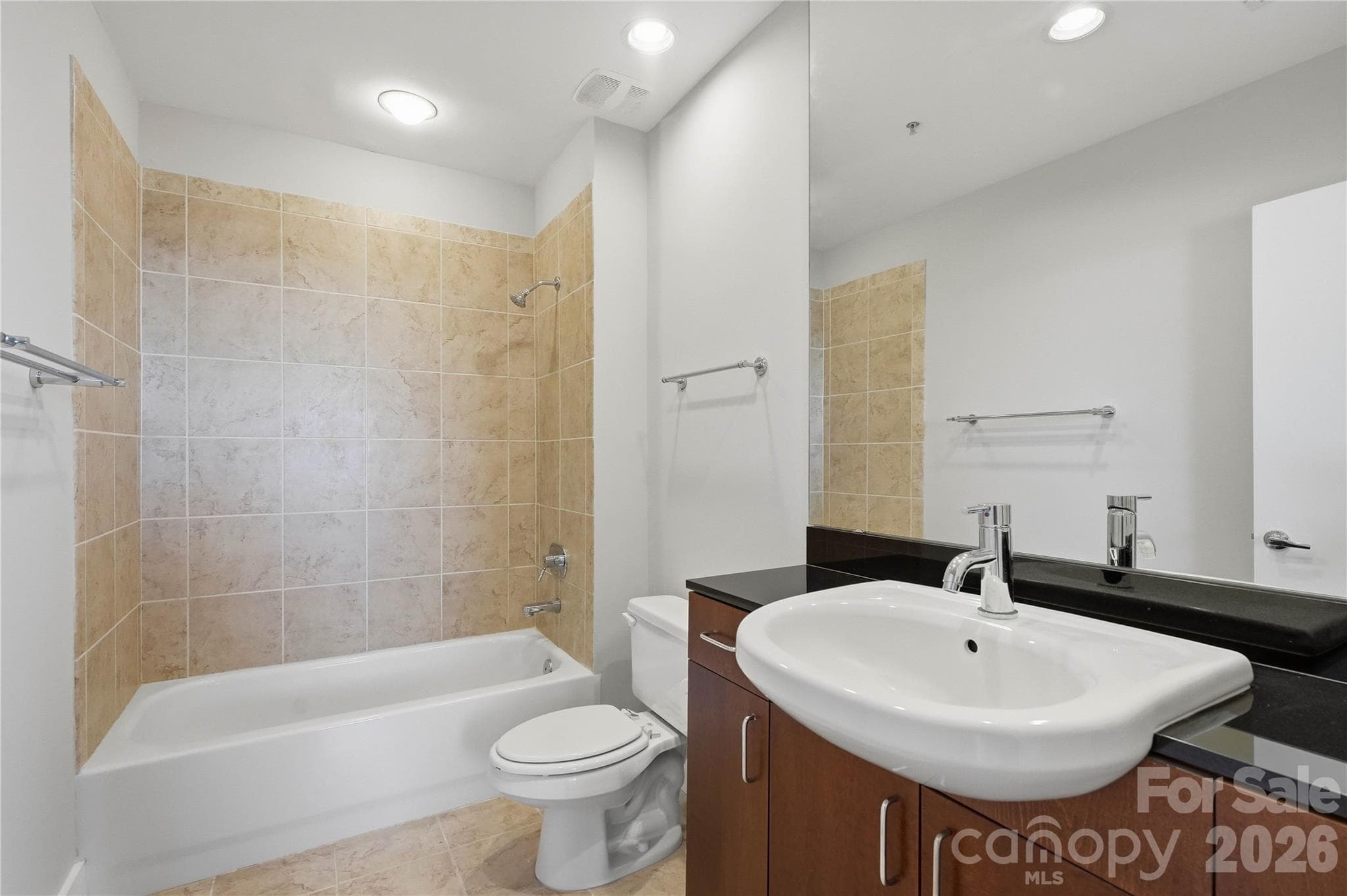 Condominium at 505 E 6th Street, Charlotte, photo 18 of 29