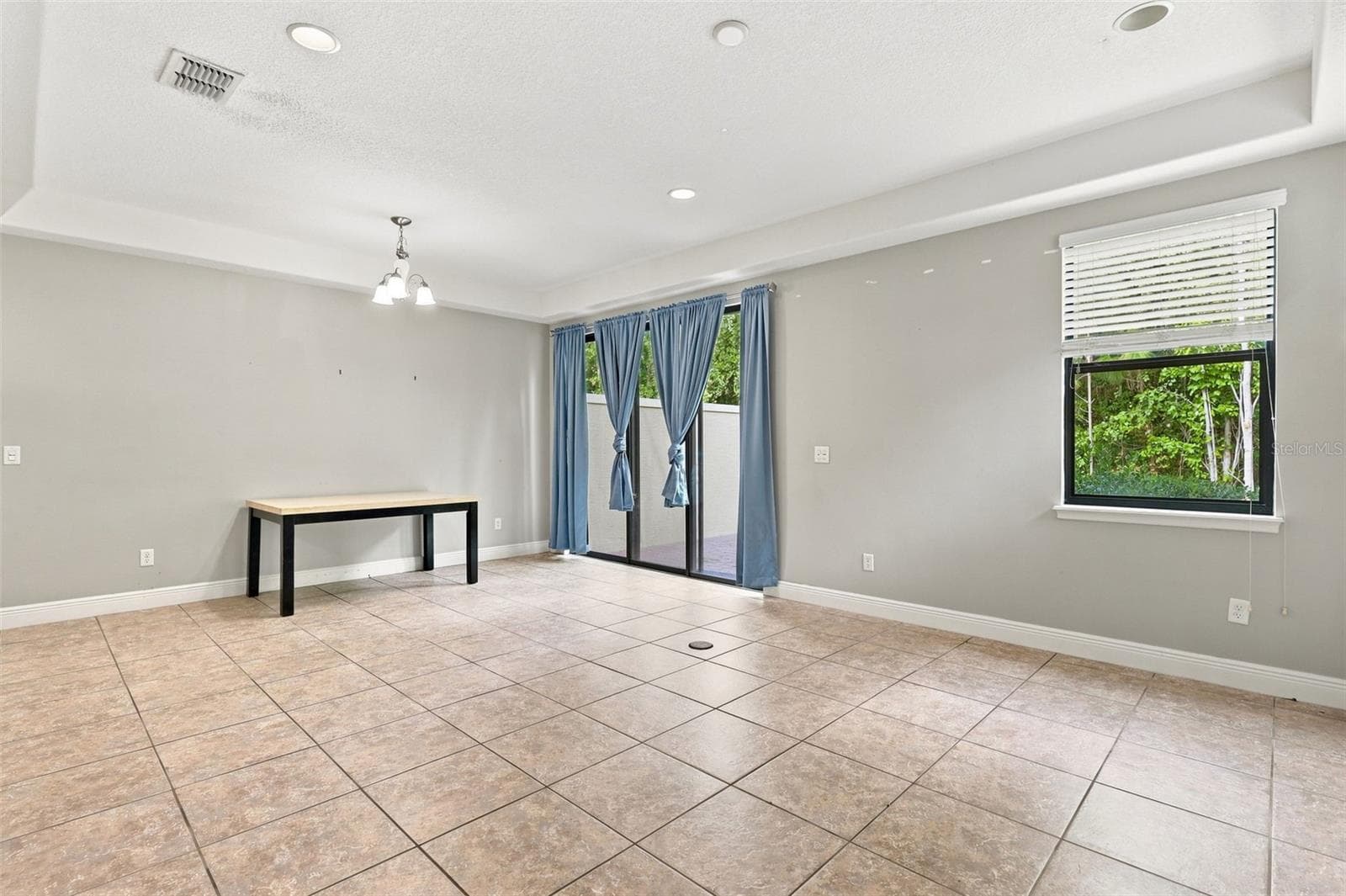 Townhouse at 8139 ROSEVILLE RD, DAVENPORT, photo 10 of 44
