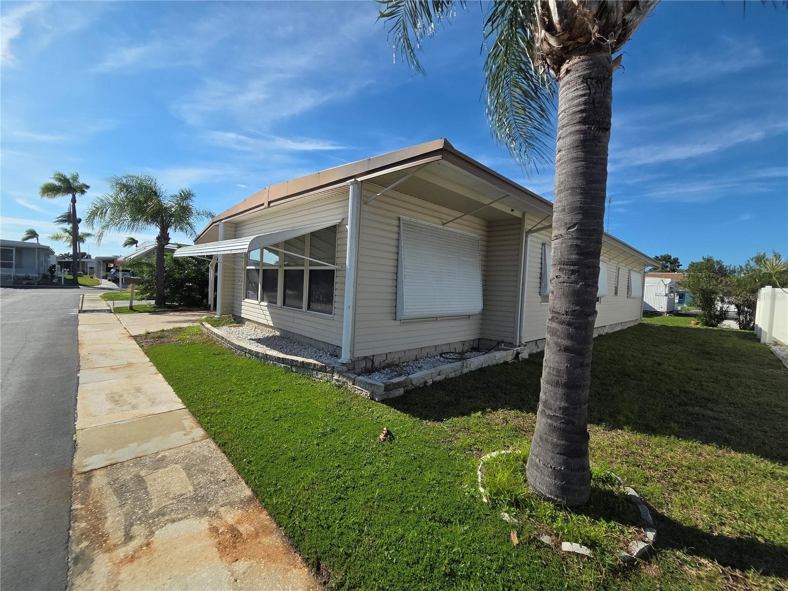 Mobile Home at 3301 PALM HARBOR BLVD #314, PALM HARBOR, photo 2 of 19