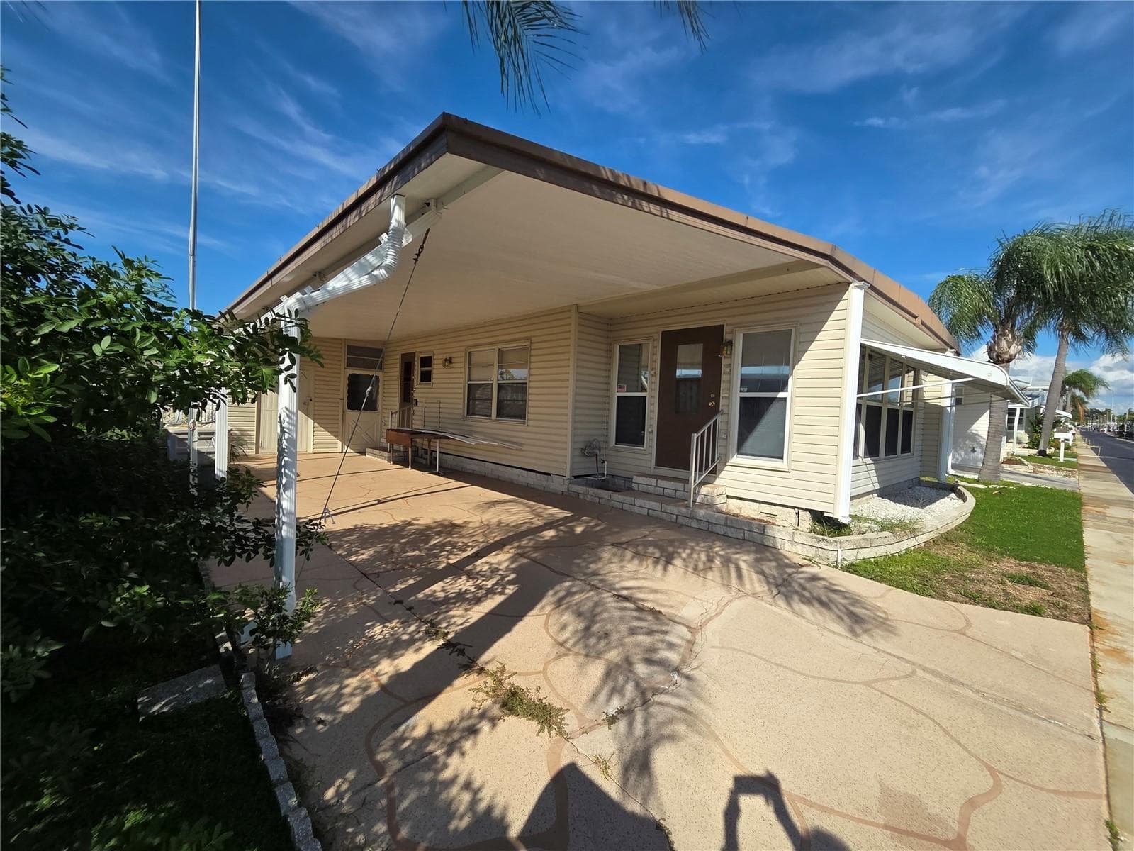 Mobile Home at 3301 PALM HARBOR BLVD #314, PALM HARBOR, photo 3 of 19