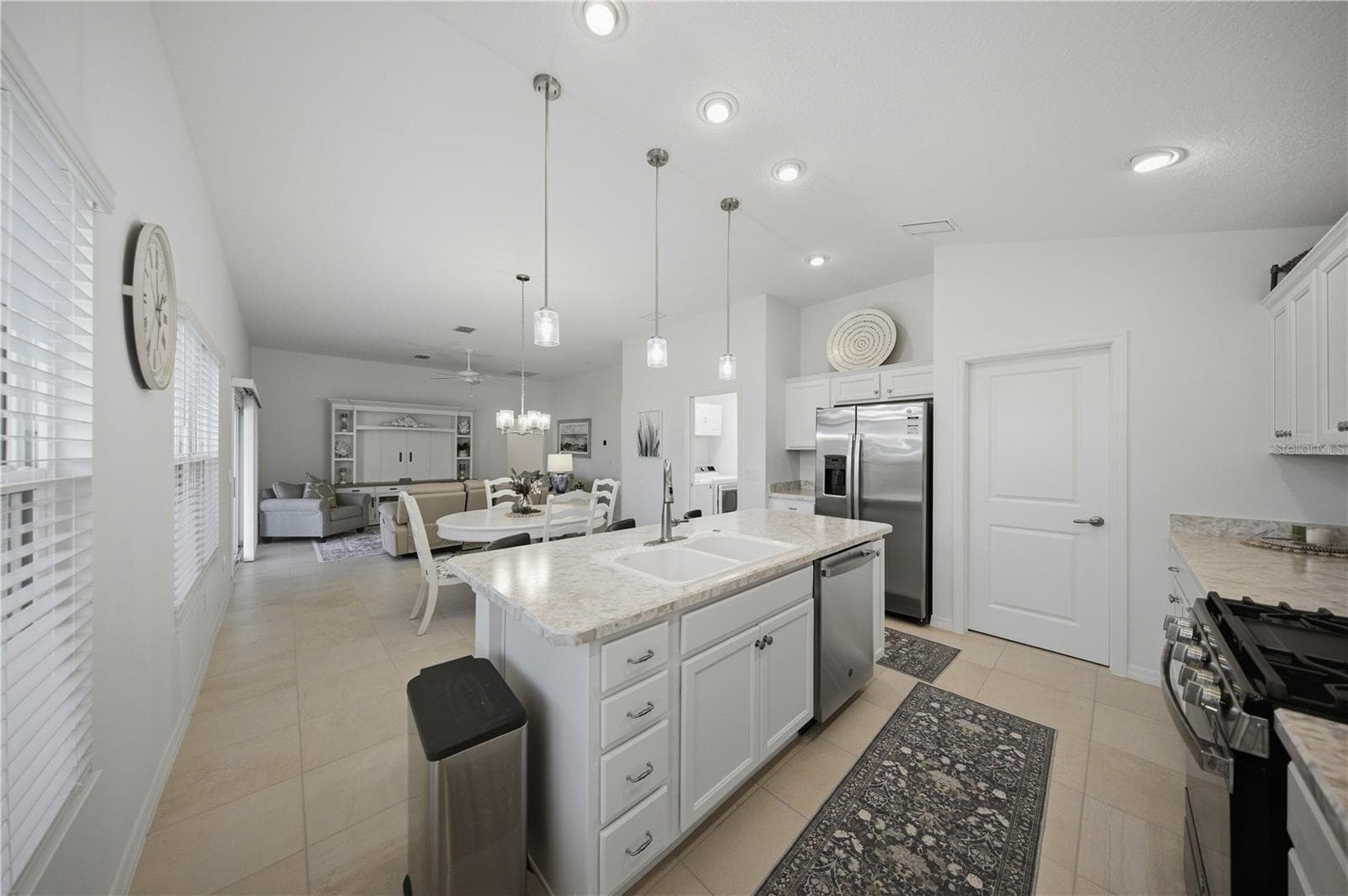 Single Family Residence at 2505 DREW CIR, THE VILLAGES, photo 14 of 44