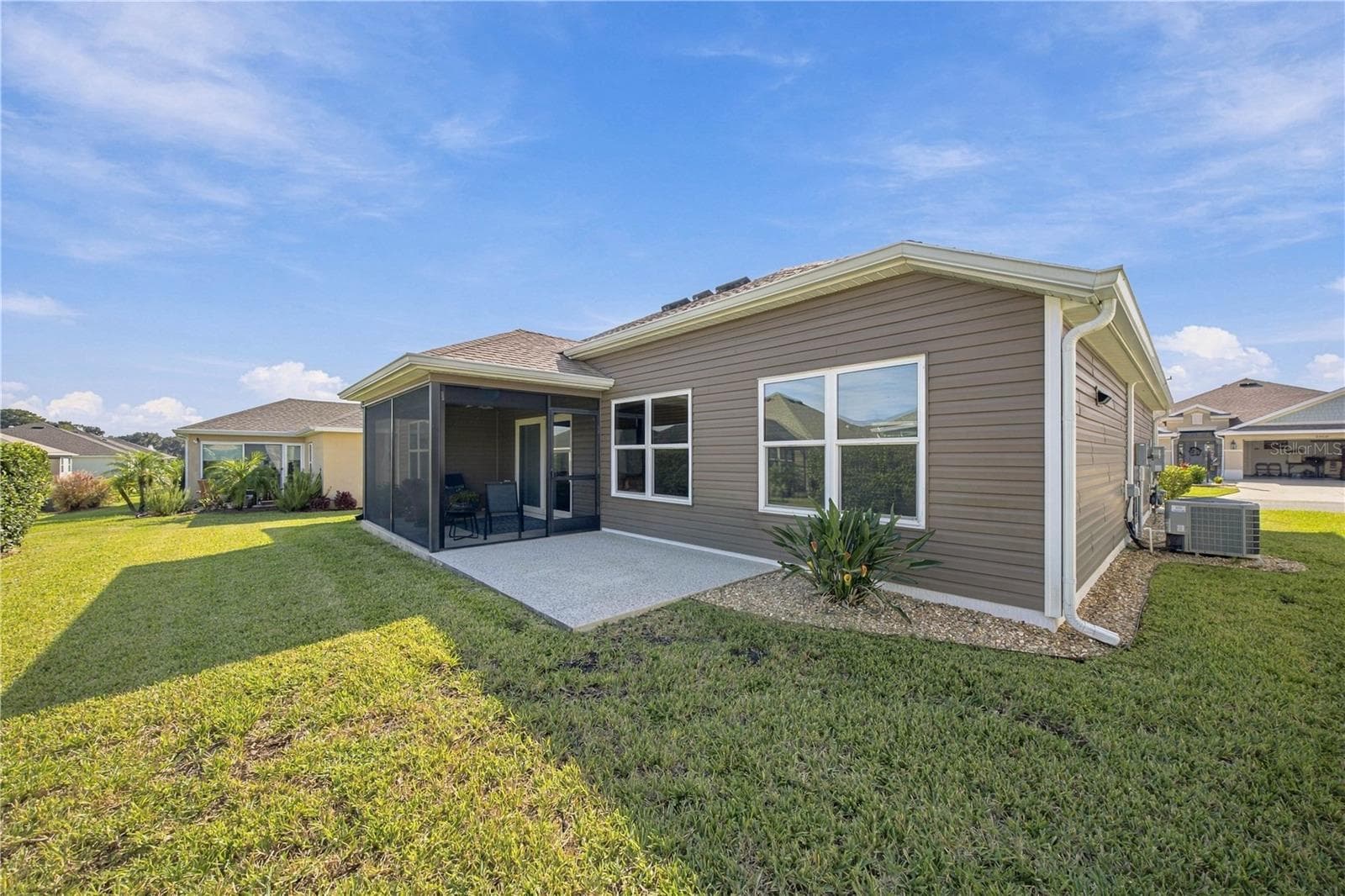 Single Family Residence at 2505 DREW CIR, THE VILLAGES, photo 32 of 44