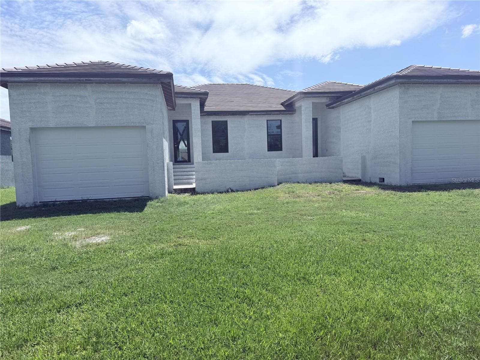 3832 ALBACETE CIR