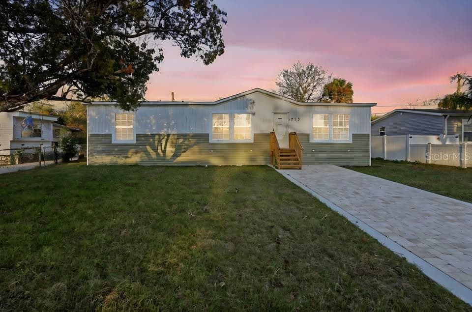 Manufactured Home at 1913 WOODCREST DR, ORMOND BEACH, photo 15 of 19