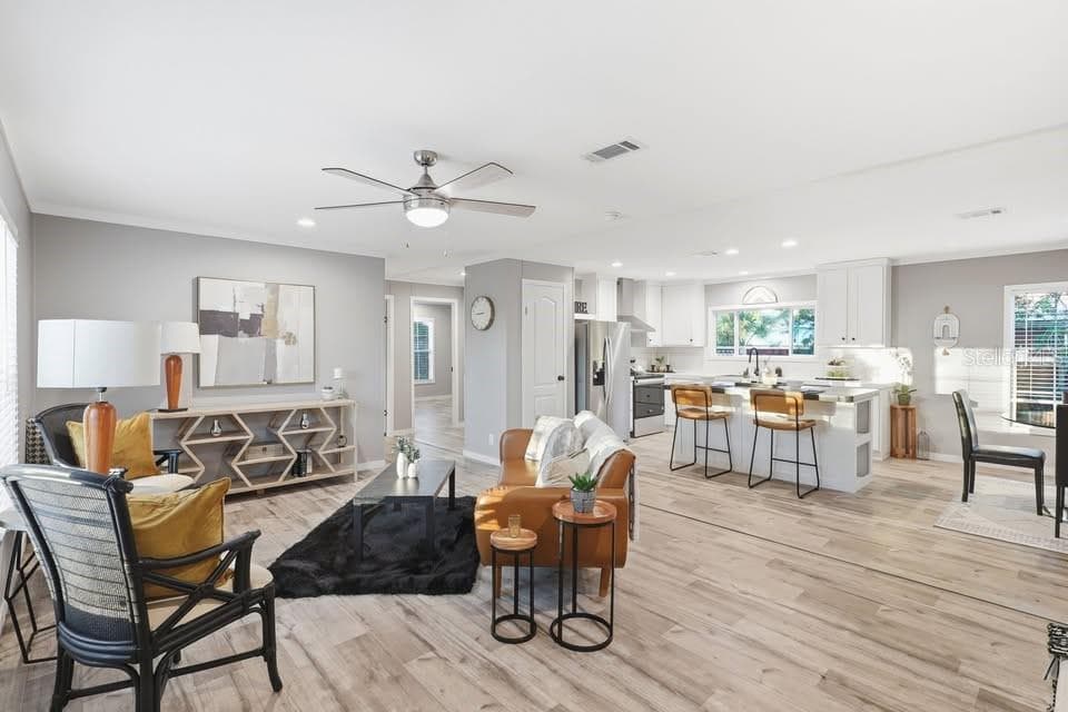 Manufactured Home at 1913 WOODCREST DR, ORMOND BEACH, photo 11 of 19