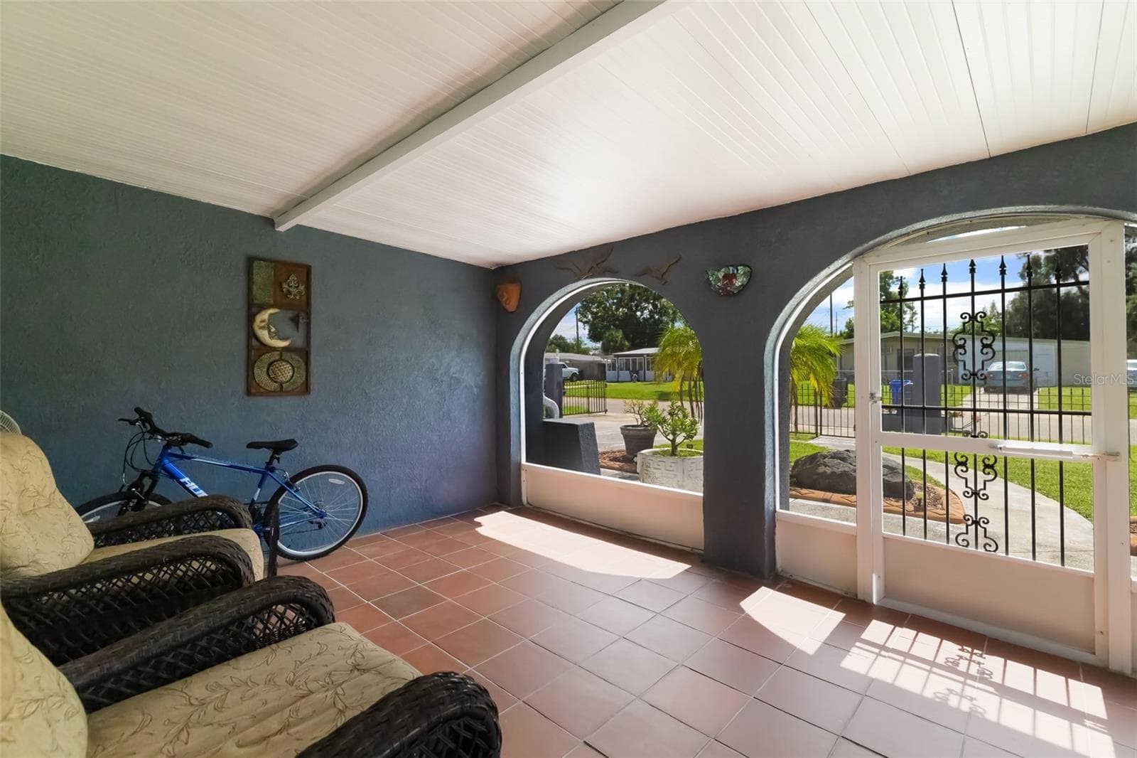 Single Family Residence at 6012 FRANCIS DR, APOLLO BEACH, photo 12 of 57