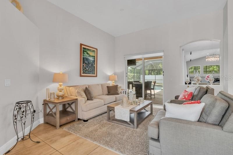 Formal Living Room - 1001 SPLIT SILK ST, VALRICO