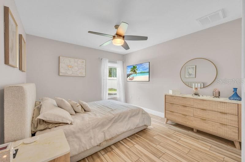 Bedroom 4 - 1001 SPLIT SILK ST, VALRICO