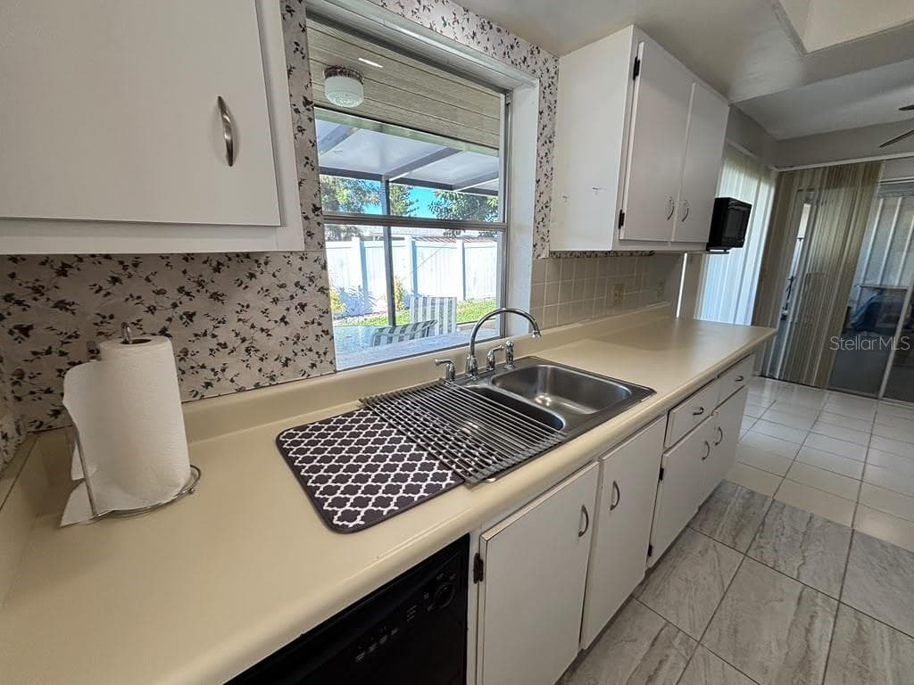 Single Family Residence at 13508 SANTA ROSA AVE, PORT CHARLOTTE, photo 6 of 27
