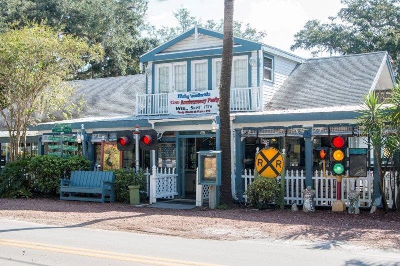 An Ozona institution, Molly Goodhead’s has been part of the neighborhood’s quirky, casual Old Florida character for decades. - 201 SOUTH ST, PALM HARBOR