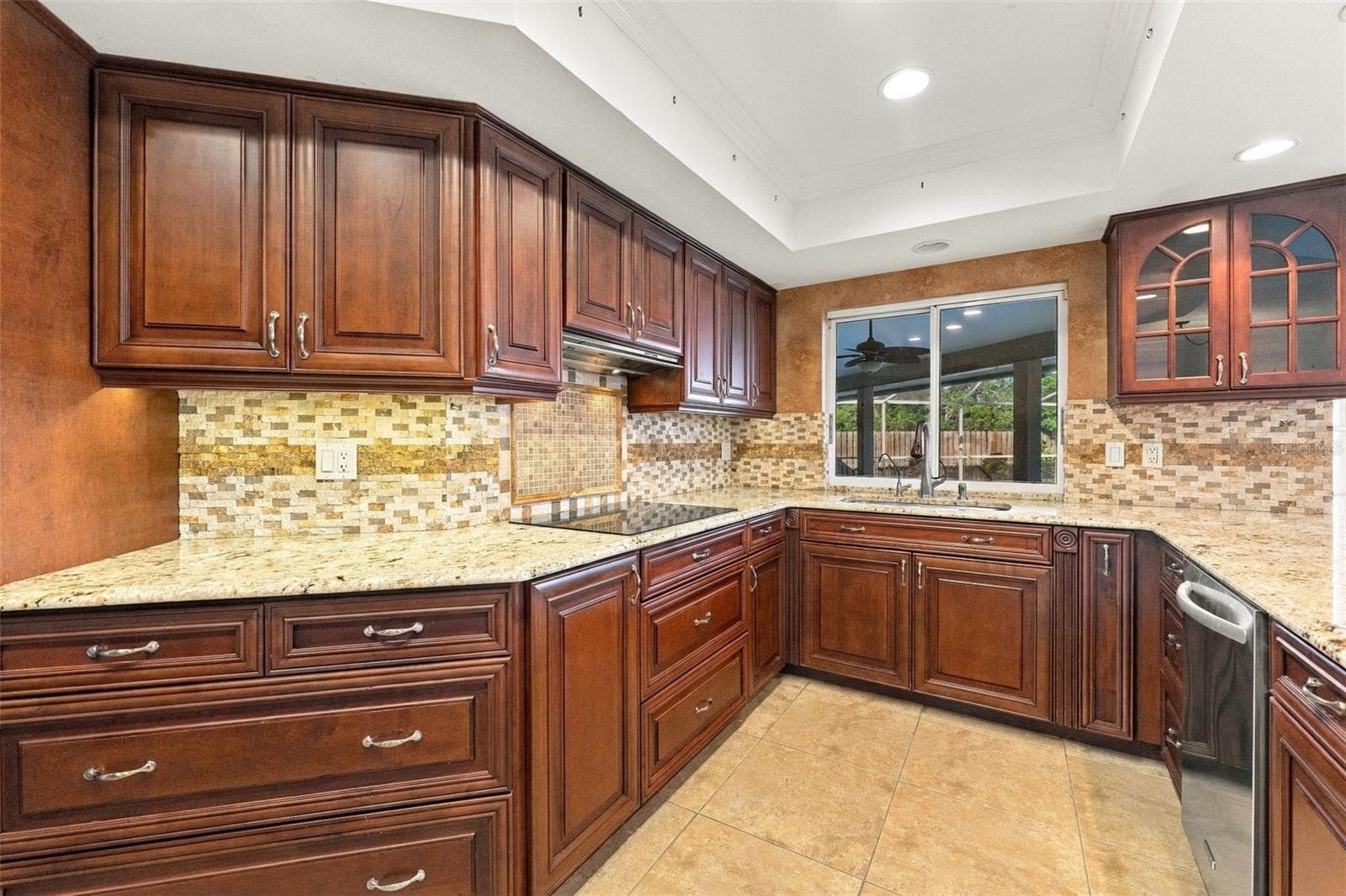 Single Family Residence at 16508 BLENHEIM DR, LUTZ, photo 6 of 53