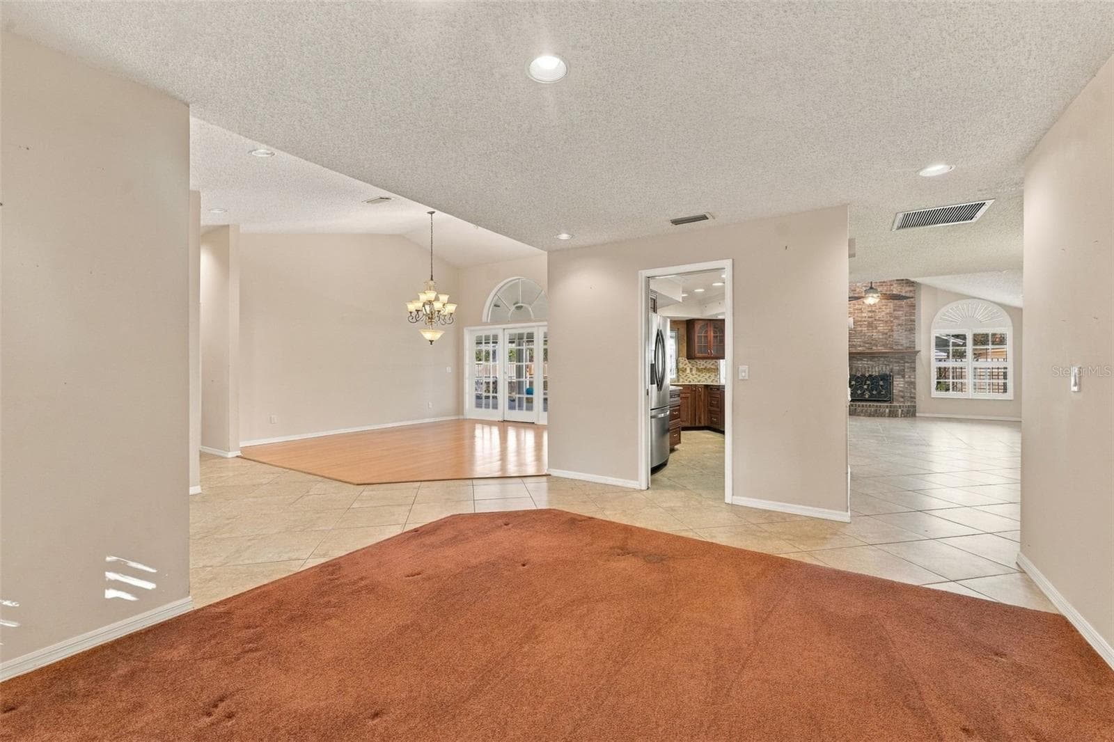 dinning room or potential extra room - 16508 BLENHEIM DR, LUTZ