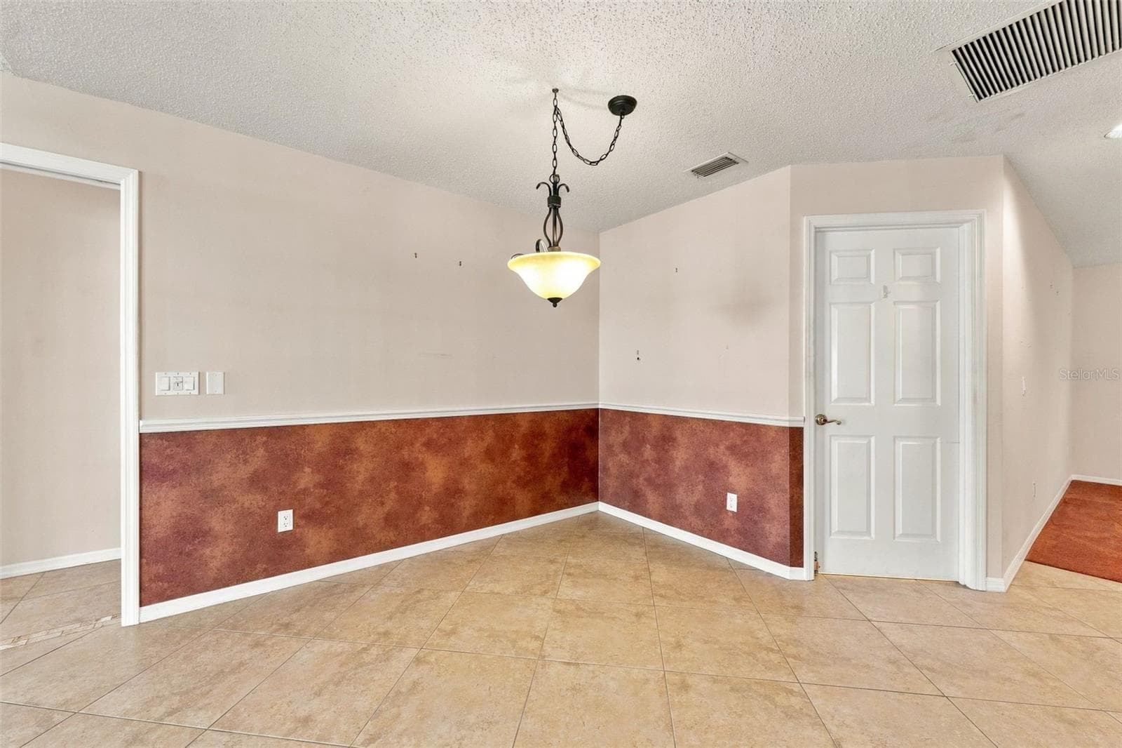 Single Family Residence at 16508 BLENHEIM DR, LUTZ, photo 18 of 53