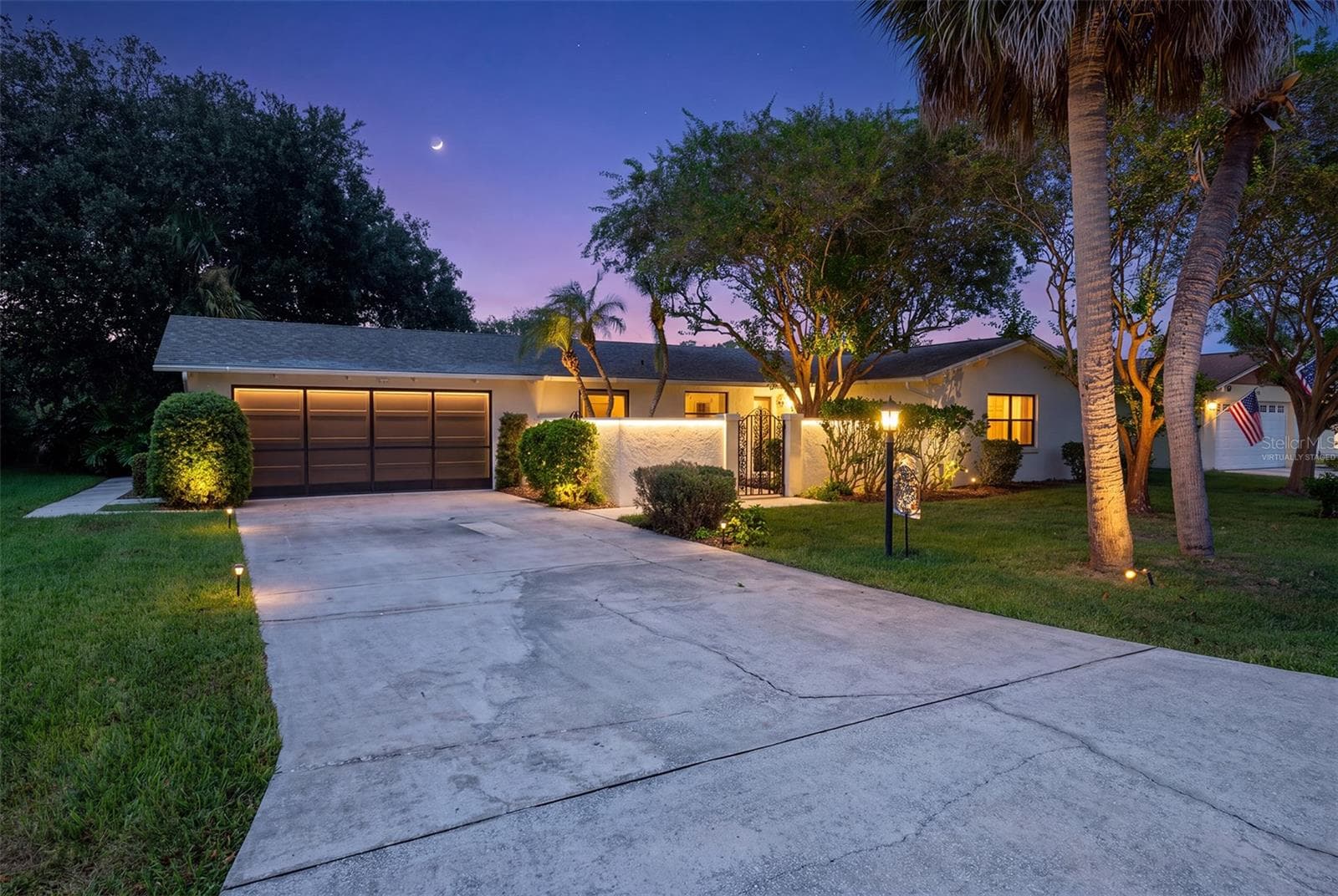 83 FARRAGUT DR