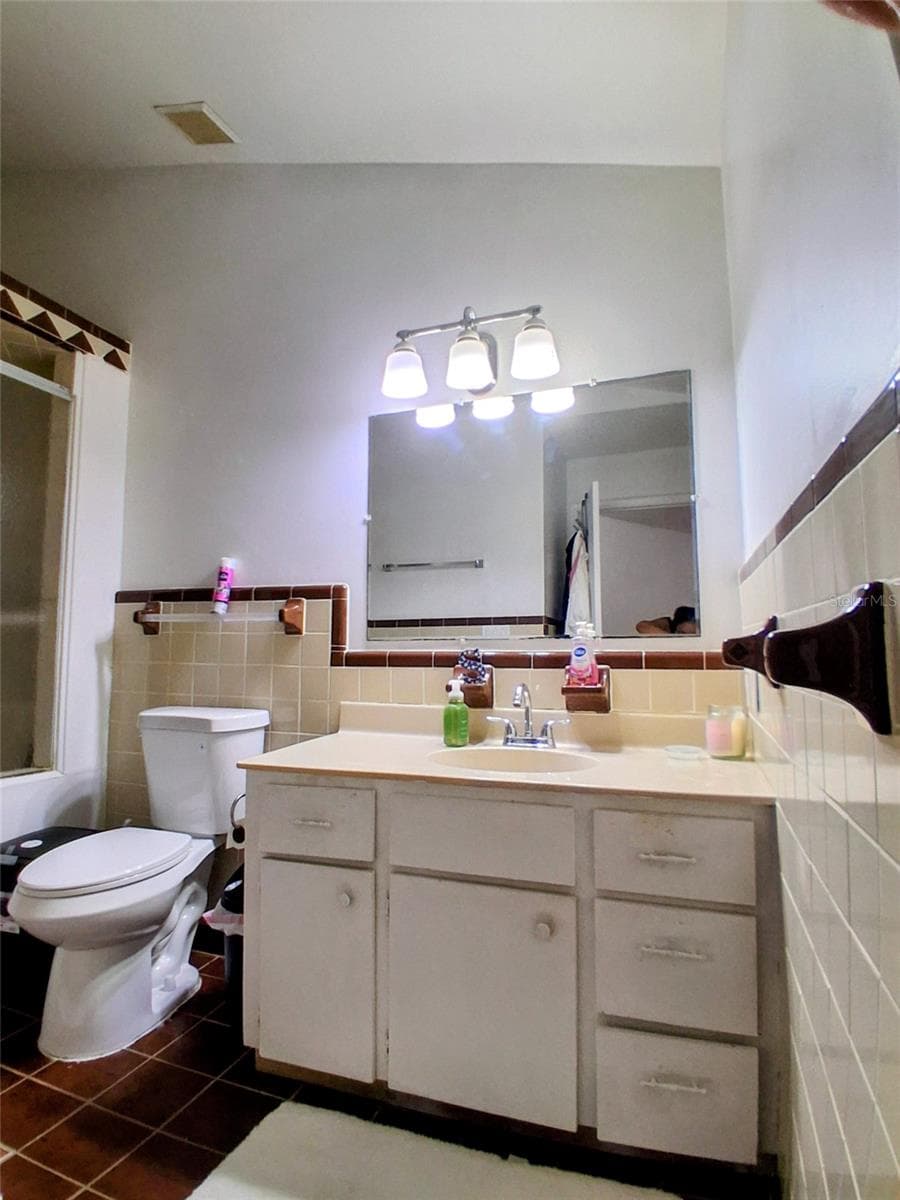 Quadruplex at 1208 S TAYLOR RD, SEFFNER, photo 43 of 78