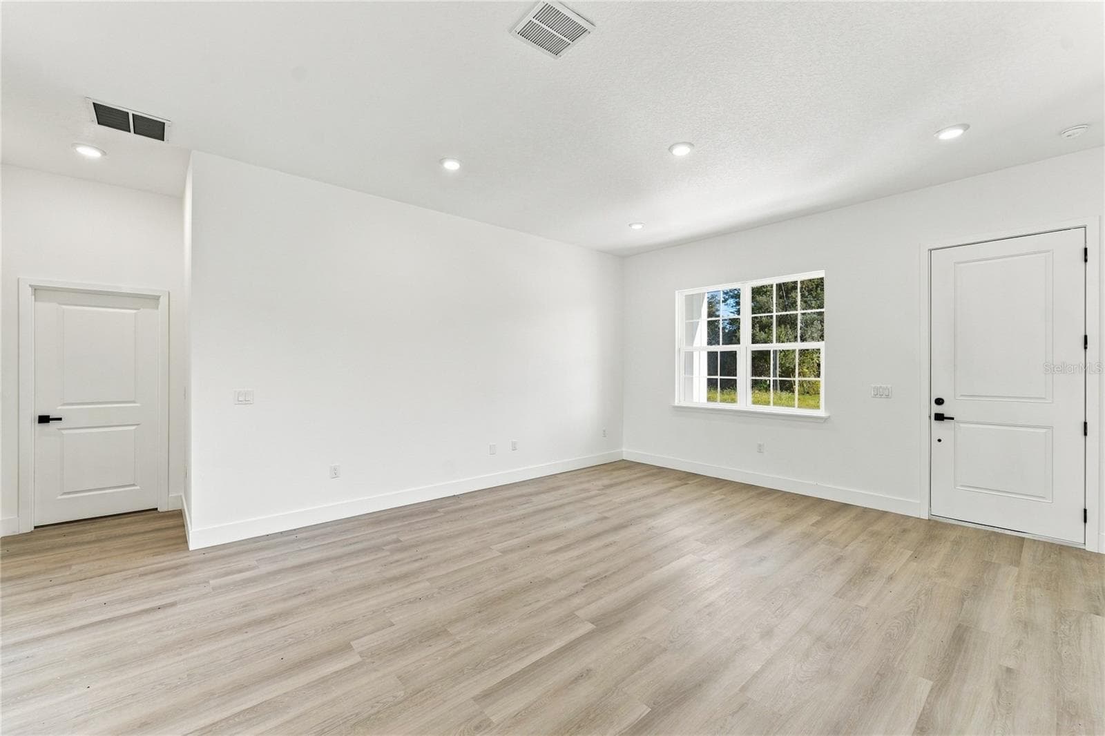 Single Family Residence at 2378 SW 156TH LOOP, OCALA, photo 10 of 43