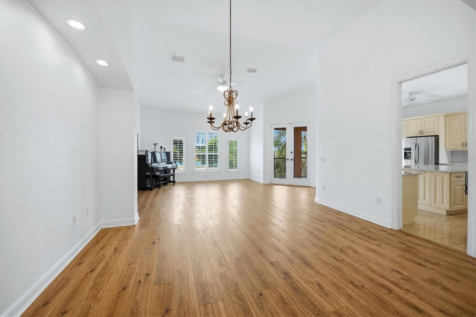 Condominium at 5458 46TH CT W, BRADENTON, photo 6 of 38