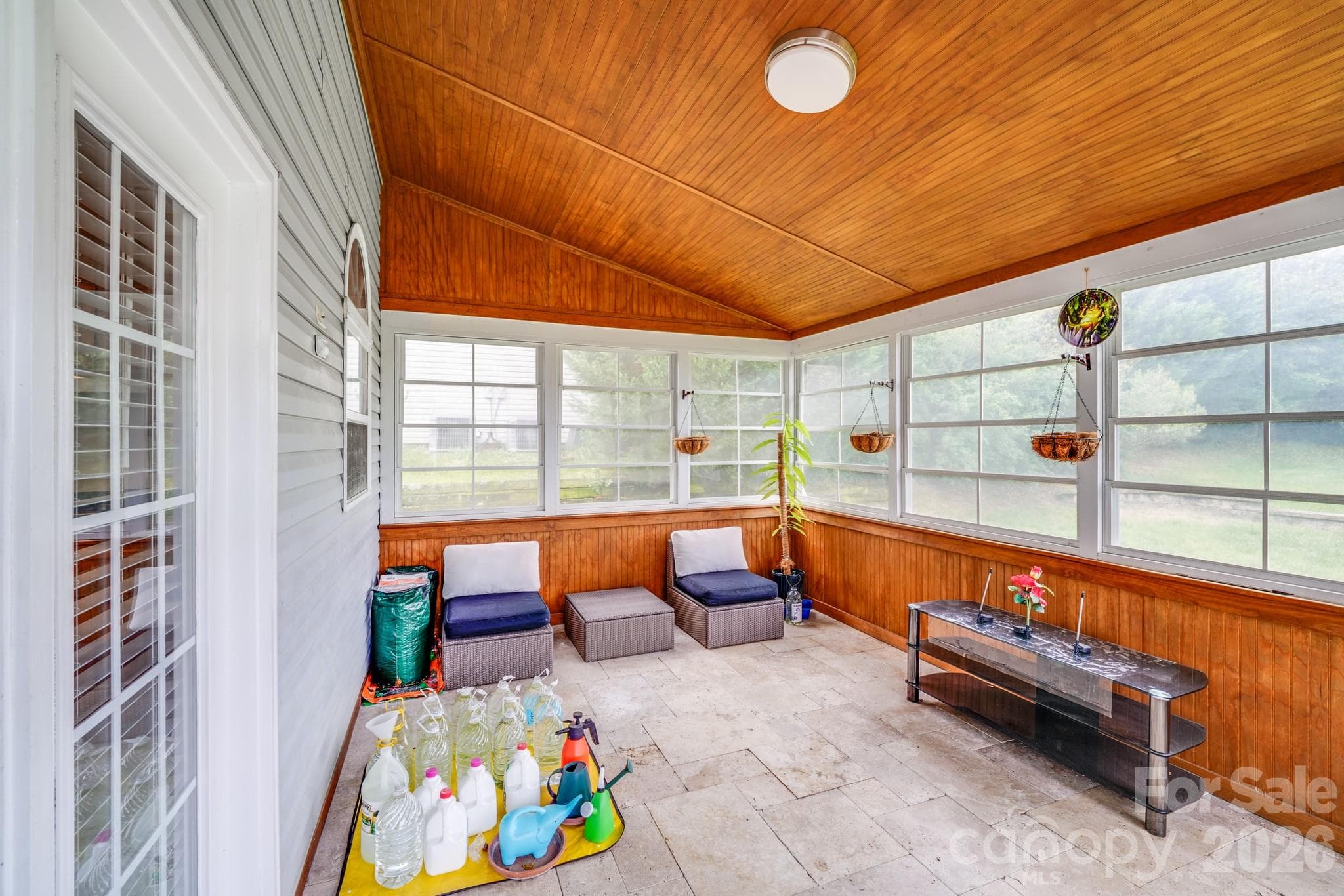 Single Family Residence at 6227 Castlecove Road, Charlotte, photo 13 of 27