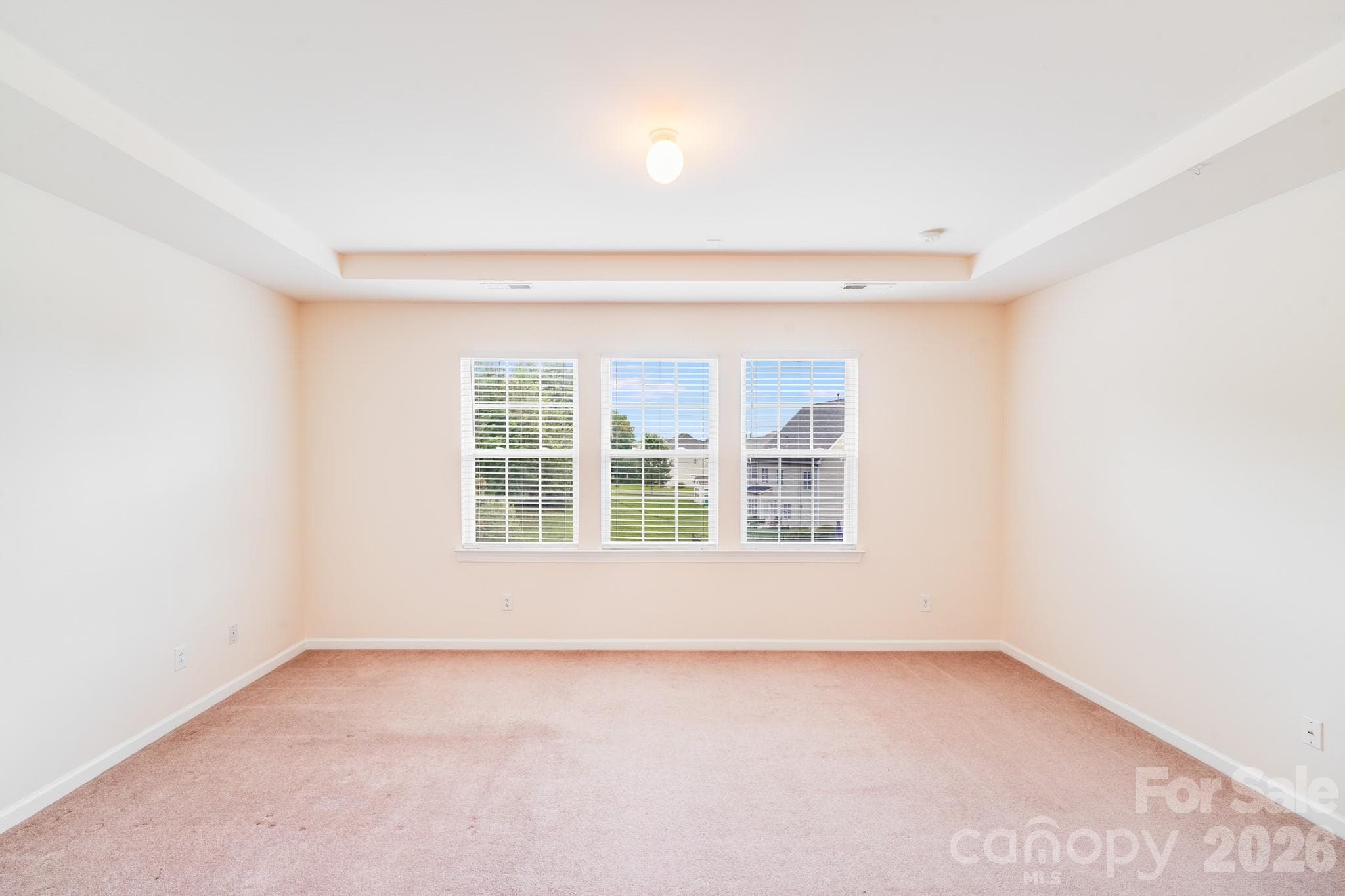 Single Family Residence at 6227 Castlecove Road, Charlotte, photo 16 of 27