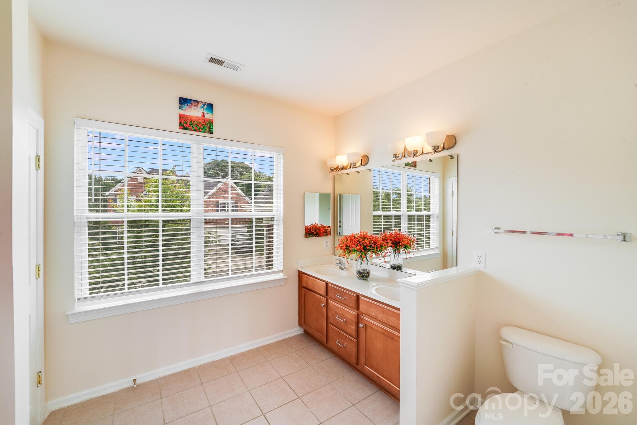 Single Family Residence at 6227 Castlecove Road, Charlotte, photo 17 of 27