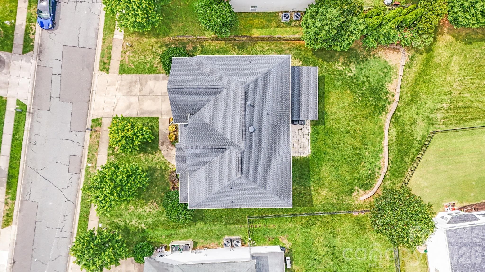 Single Family Residence at 6227 Castlecove Road, Charlotte, photo 24 of 27