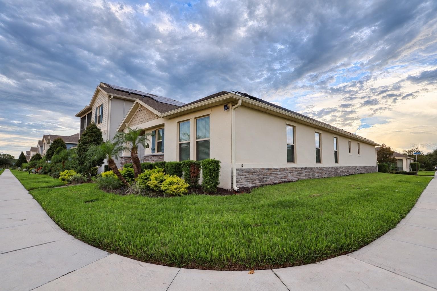 Single Family Residence at 9357 JAYWOOD RD, WINTER GARDEN, photo 4 of 54