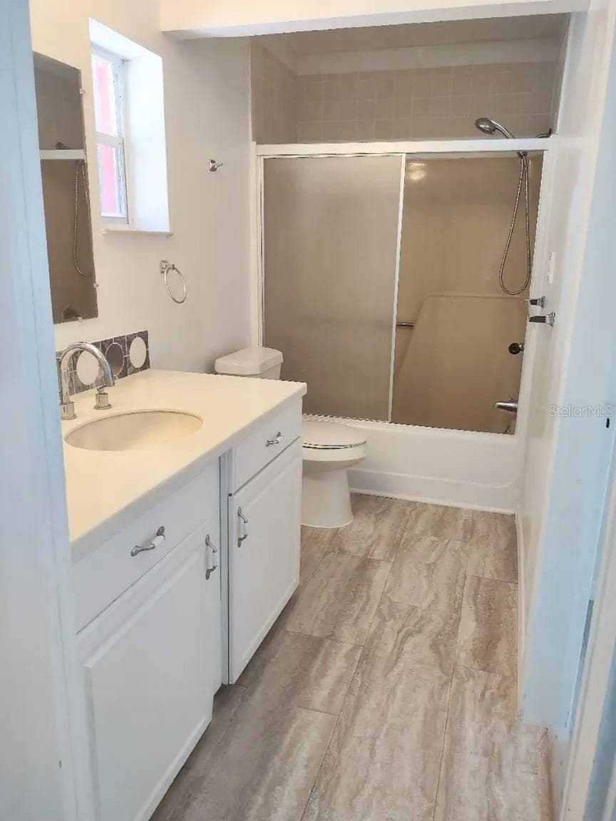 Quadruplex at 1208 S TAYLOR RD, SEFFNER, photo 33 of 78