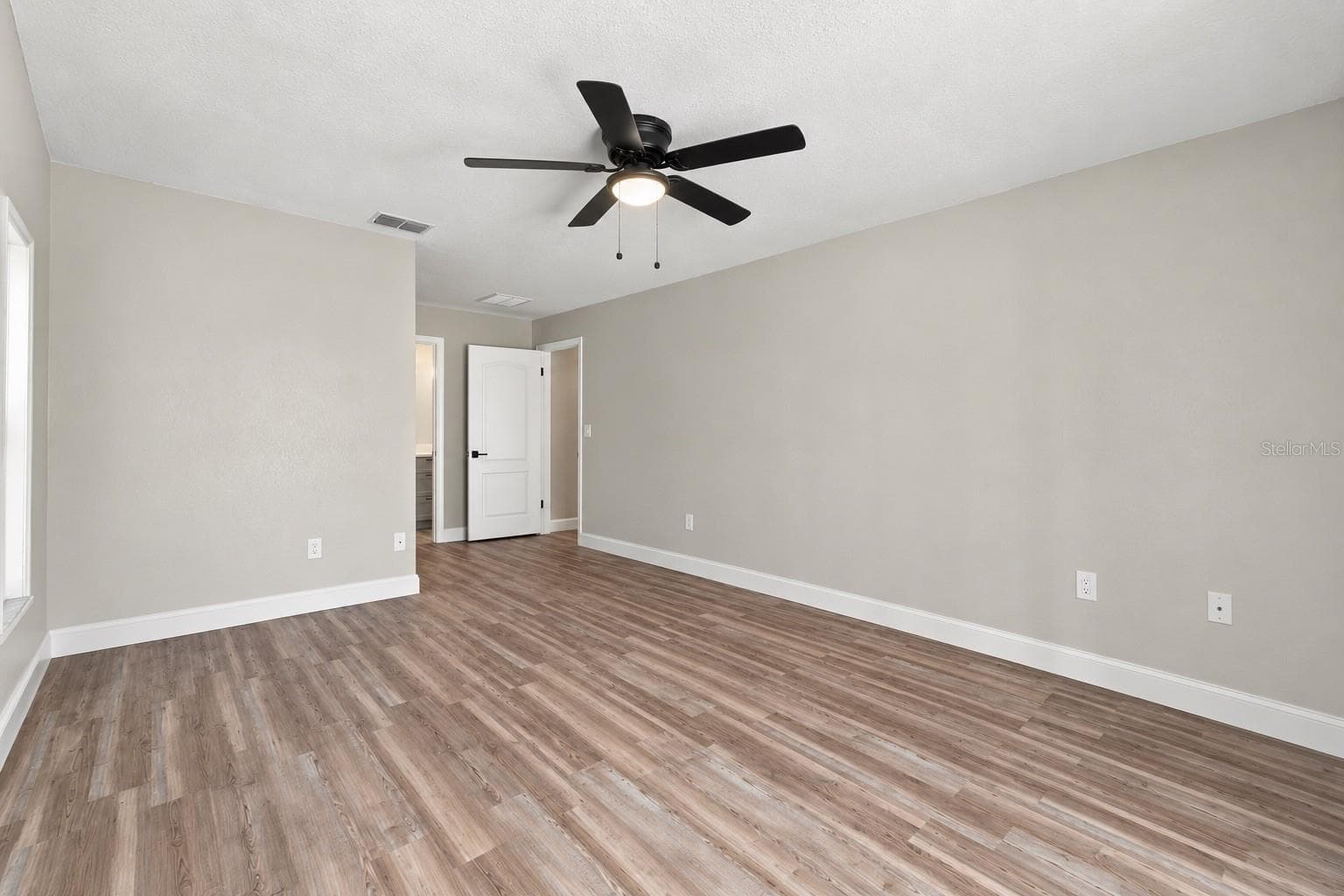 Primary bedroom - SPRING HILL, SPRING HILL